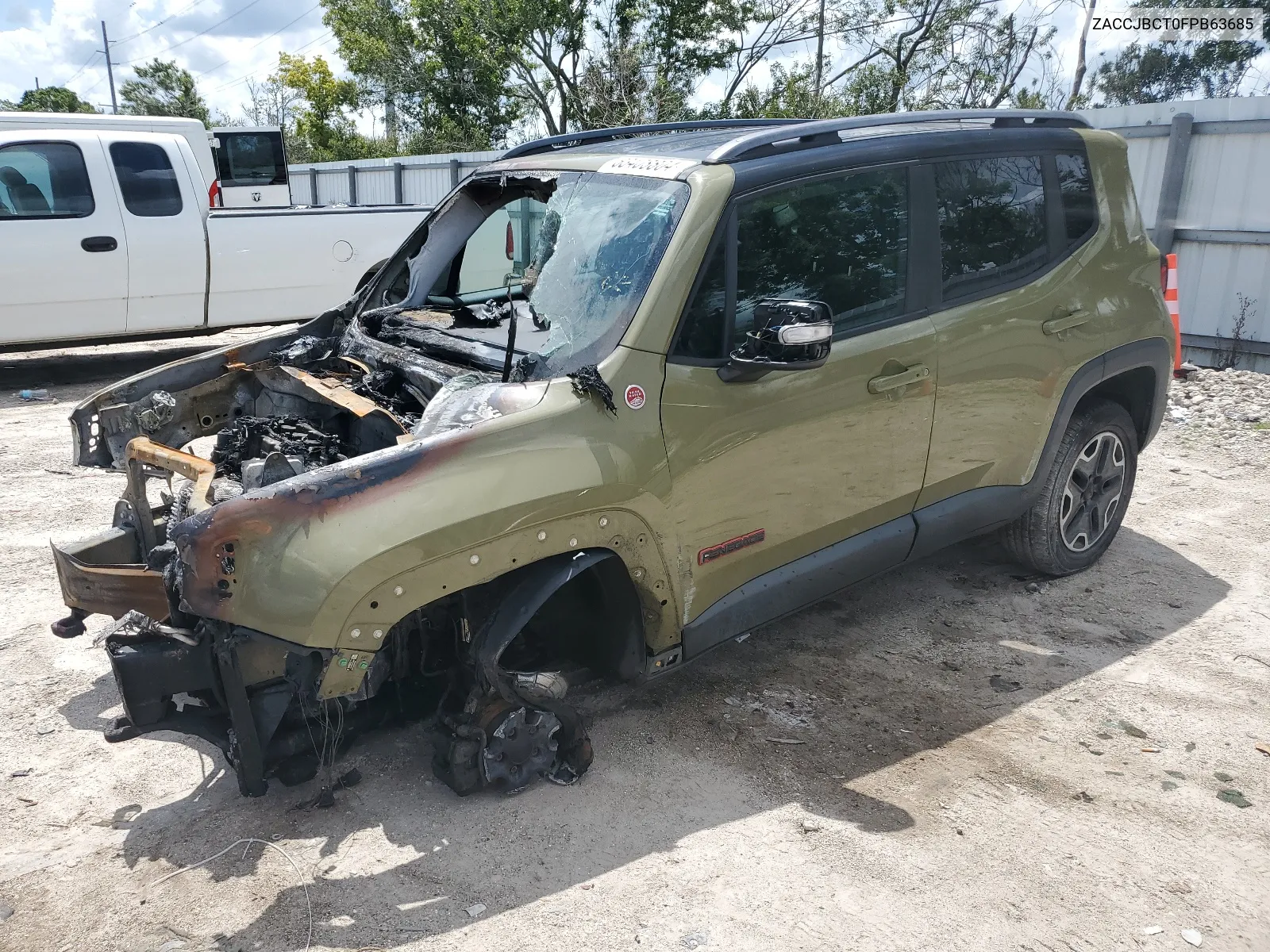 ZACCJBCT0FPB63685 2015 Jeep Renegade Trailhawk