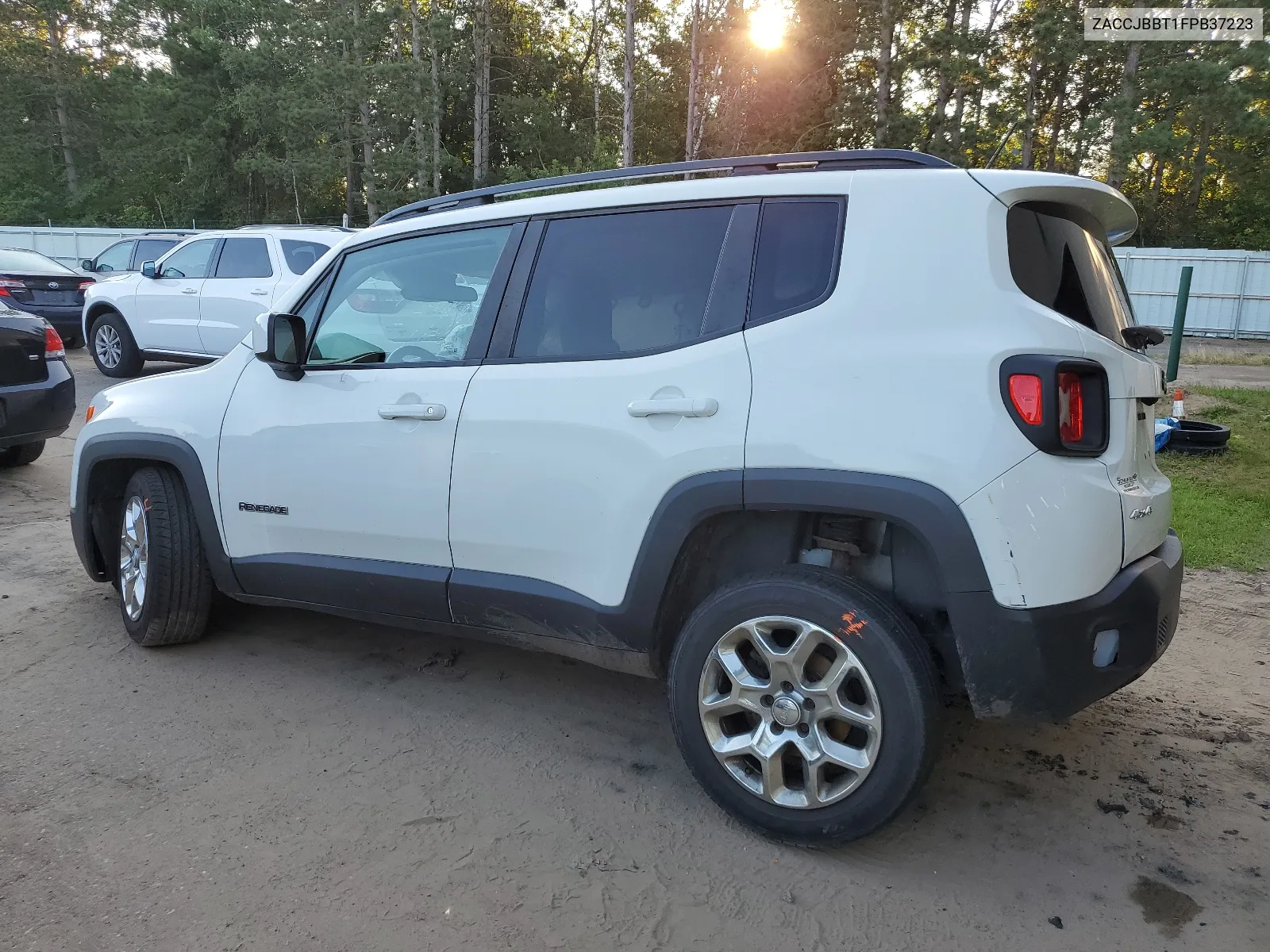 2015 Jeep Renegade Latitude VIN: ZACCJBBT1FPB37223 Lot: 63521754