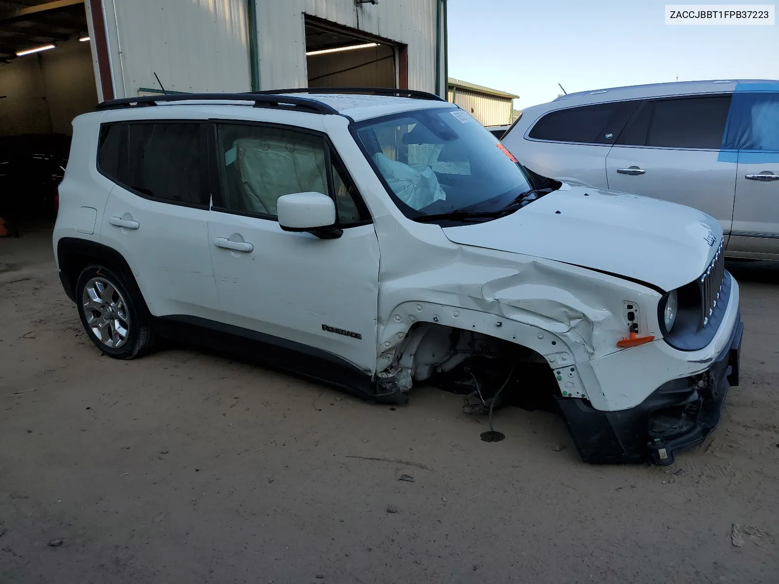 ZACCJBBT1FPB37223 2015 Jeep Renegade Latitude