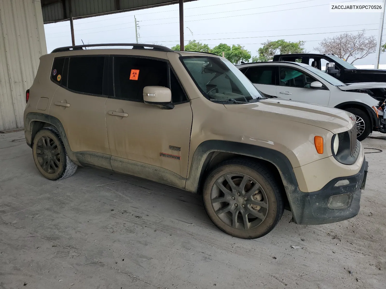 2016 Jeep Renegade Latitude VIN: ZACCJABTXGPC70526 Lot: 62098564