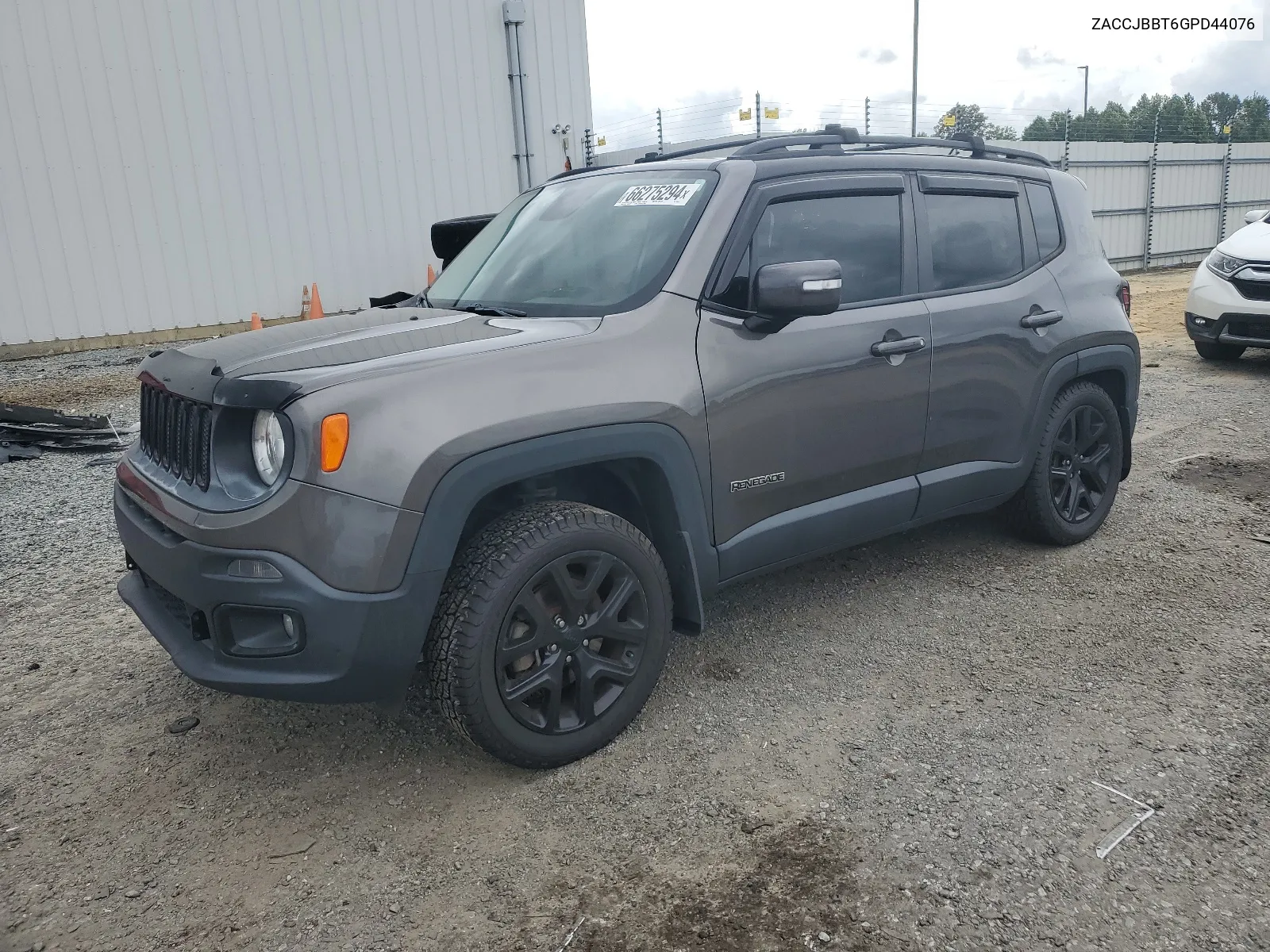 ZACCJBBT6GPD44076 2016 Jeep Renegade Latitude