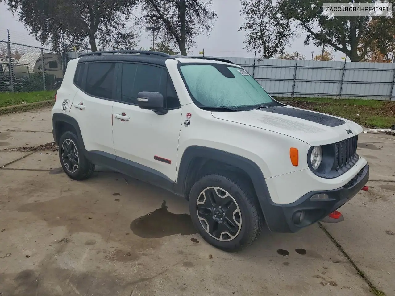 ZACCJBCB4HPE45981 2017 Jeep Renegade Trailhawk