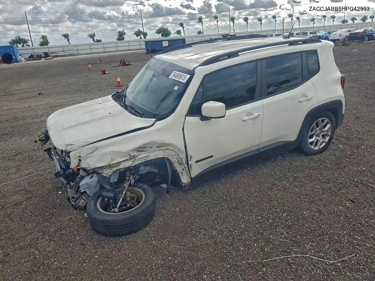 ZACCJABB5HPG42993 2017 Jeep Renegade Latitude
