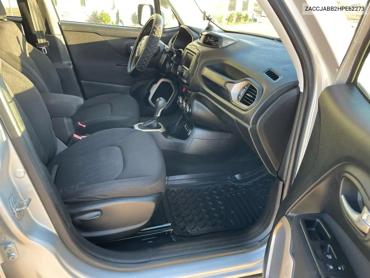 ZACCJABB2HPE62273 2017 Jeep Renegade Latitude
