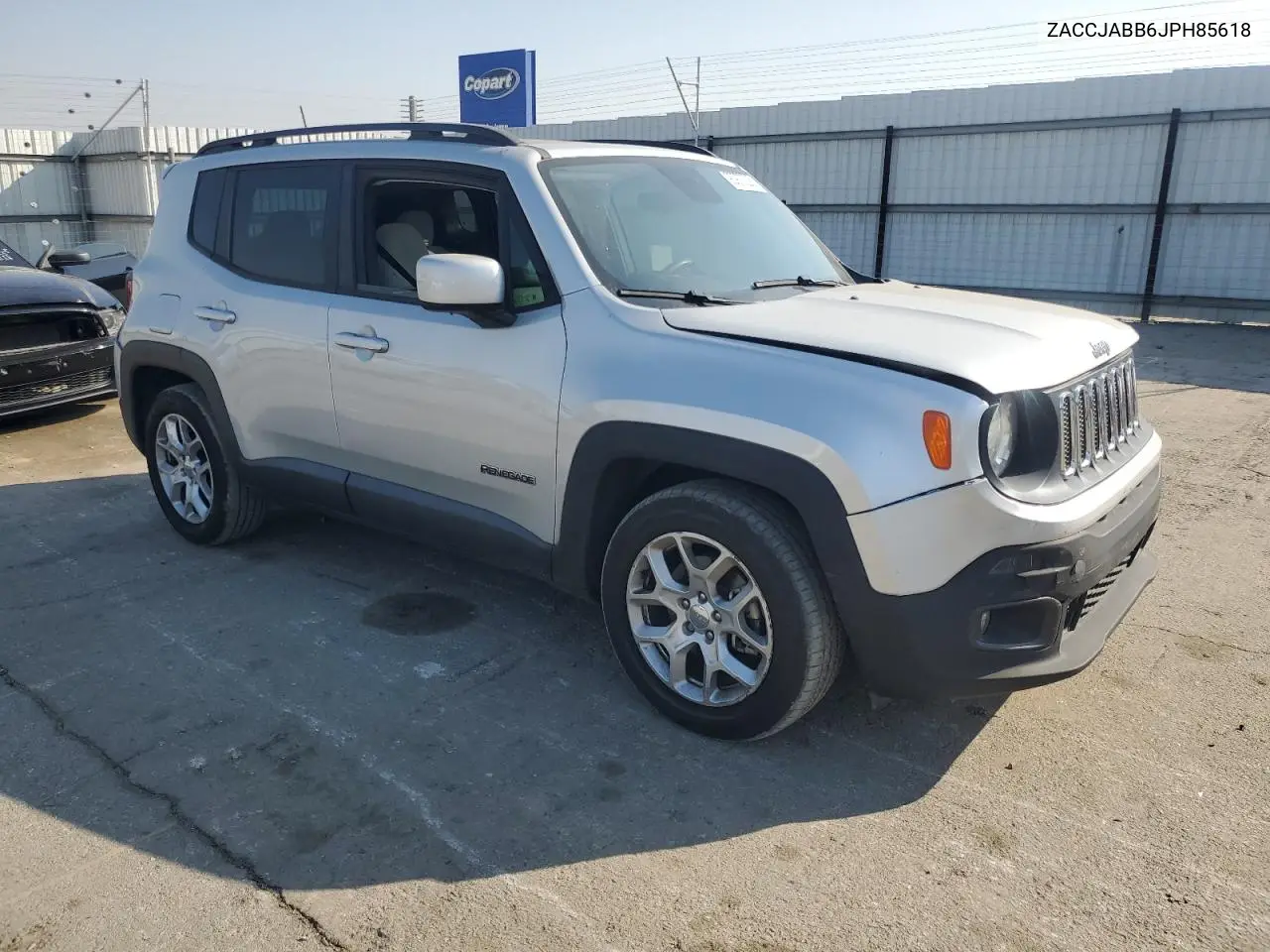 ZACCJABB6JPH85618 2018 Jeep Renegade Latitude