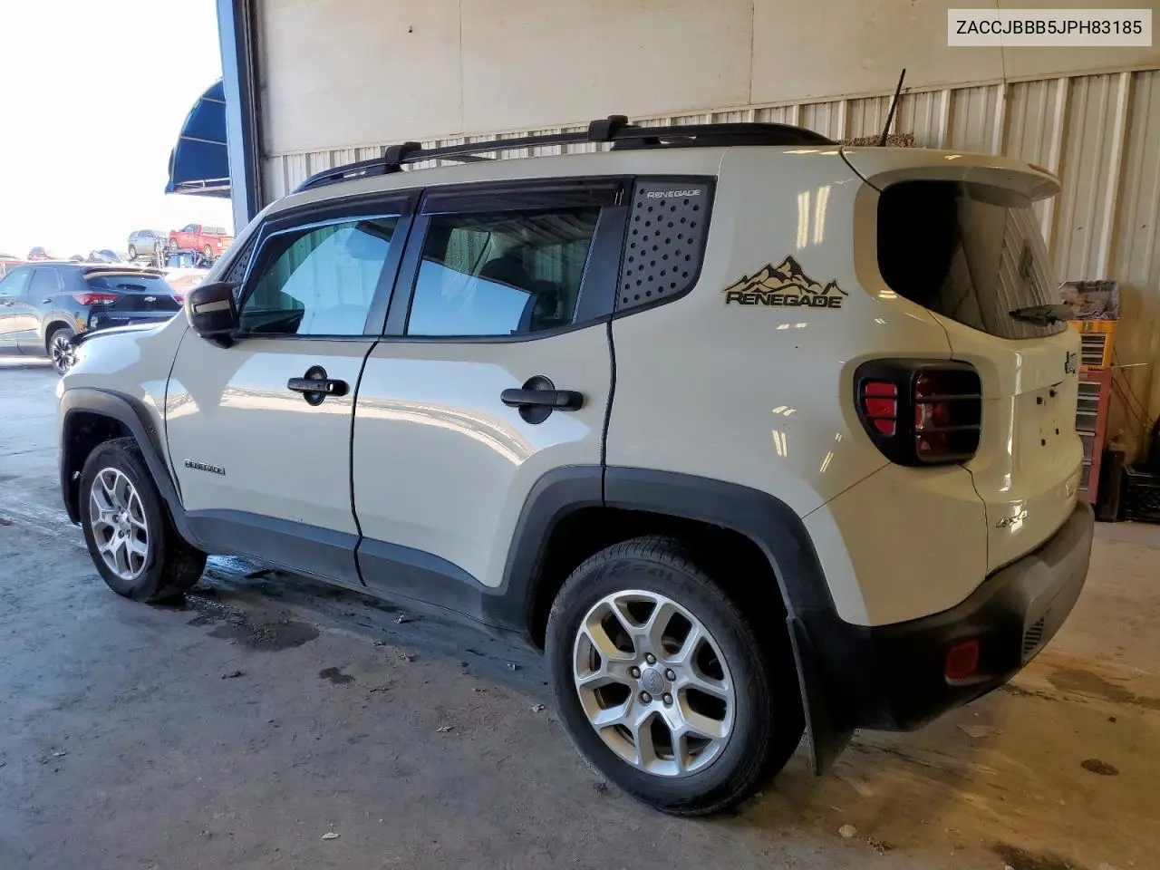 ZACCJBBB5JPH83185 2018 Jeep Renegade Latitude