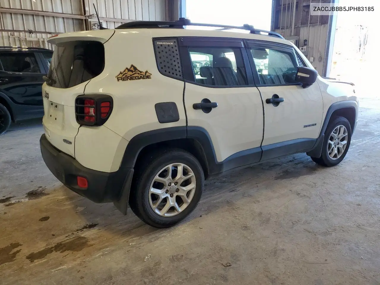 ZACCJBBB5JPH83185 2018 Jeep Renegade Latitude