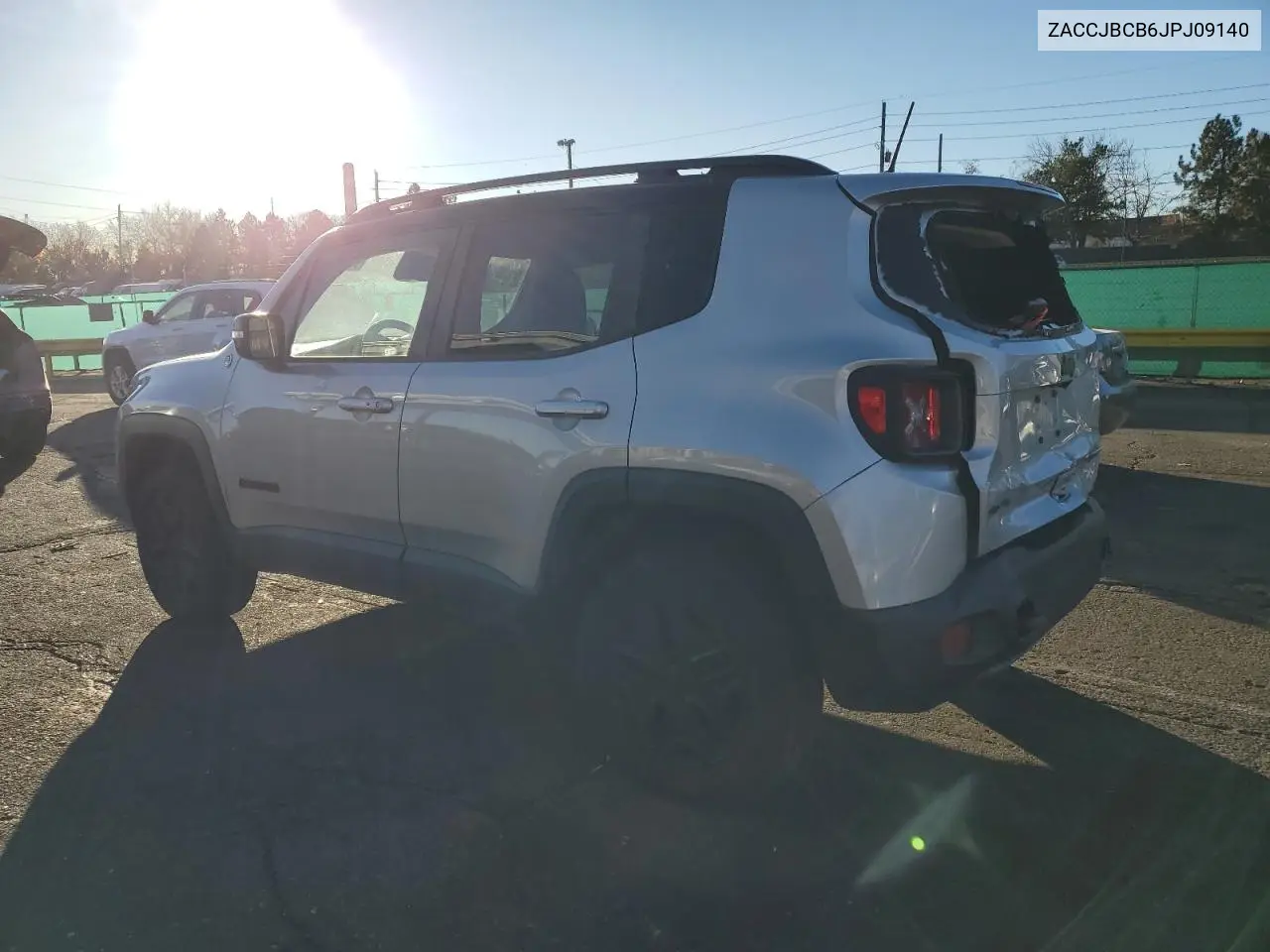 ZACCJBCB6JPJ09140 2018 Jeep Renegade Trailhawk