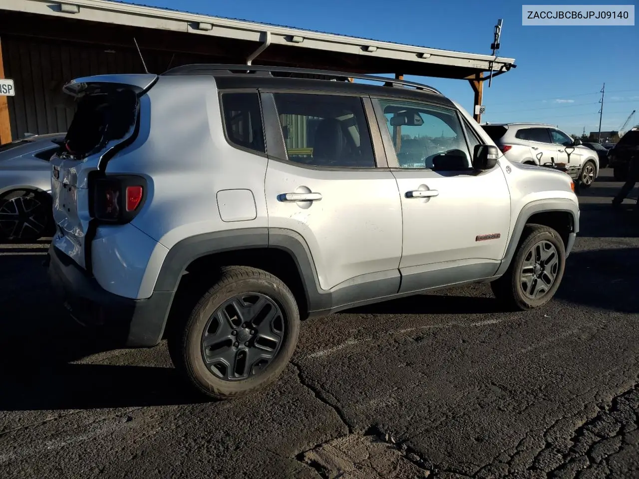 ZACCJBCB6JPJ09140 2018 Jeep Renegade Trailhawk