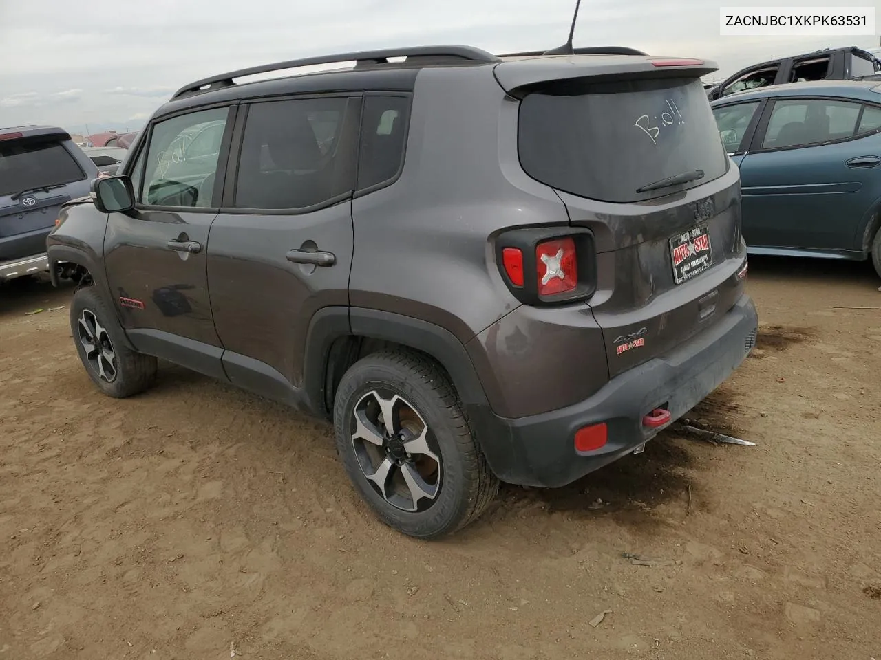 ZACNJBC1XKPK63531 2019 Jeep Renegade Trailhawk