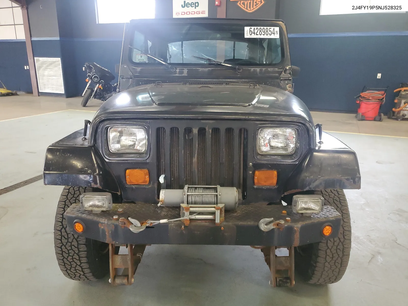 2J4FY19P5NJ528325 1992 Jeep Wrangler / Yj S