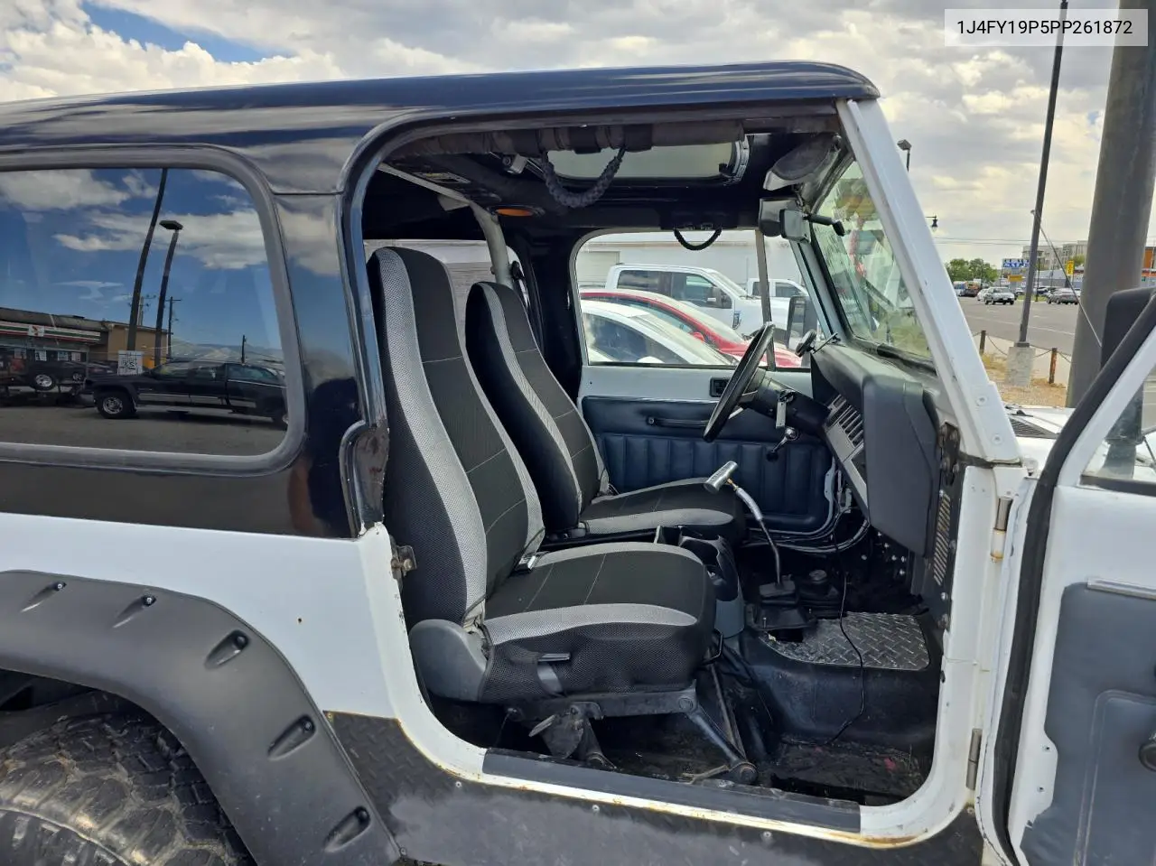 1993 Jeep Wrangler / Yj S VIN: 1J4FY19P5PP261872 Lot: 58435955