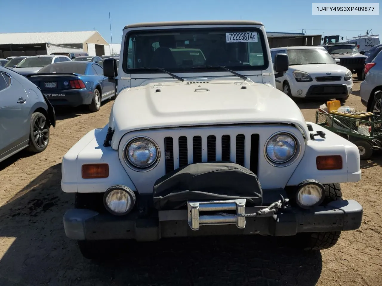 1J4FY49S3XP409877 1999 Jeep Wrangler / Tj Sahara