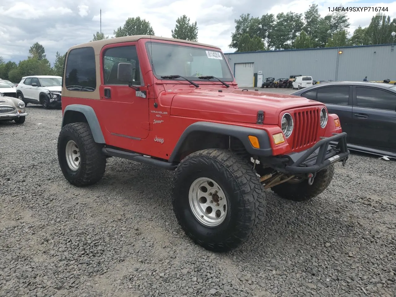 2000 Jeep Wrangler / Tj Sport VIN: 1J4FA49SXYP716744 Lot: 61143314