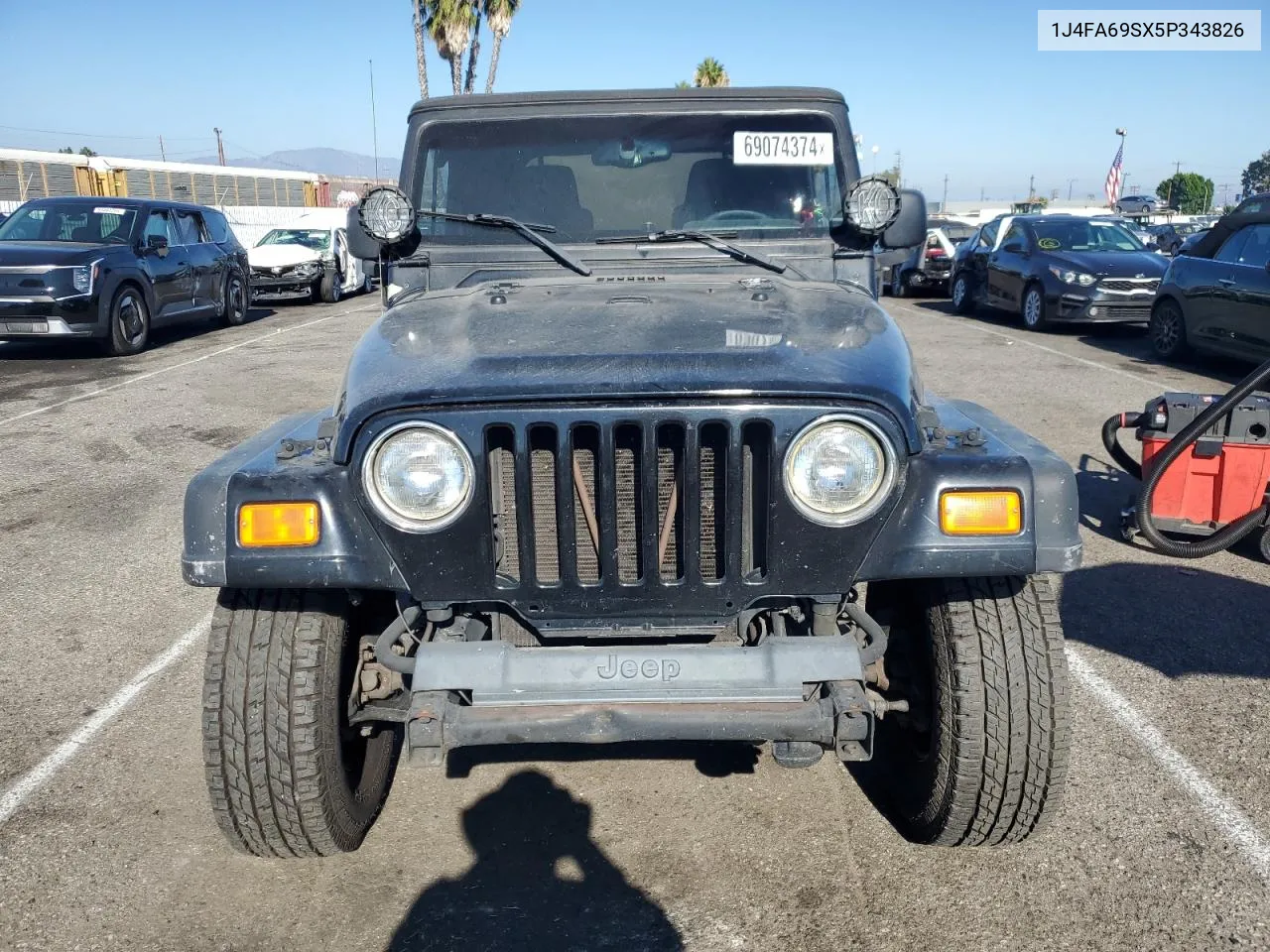 2005 Jeep Wrangler / Tj Rubicon VIN: 1J4FA69SX5P343826 Lot: 69074374