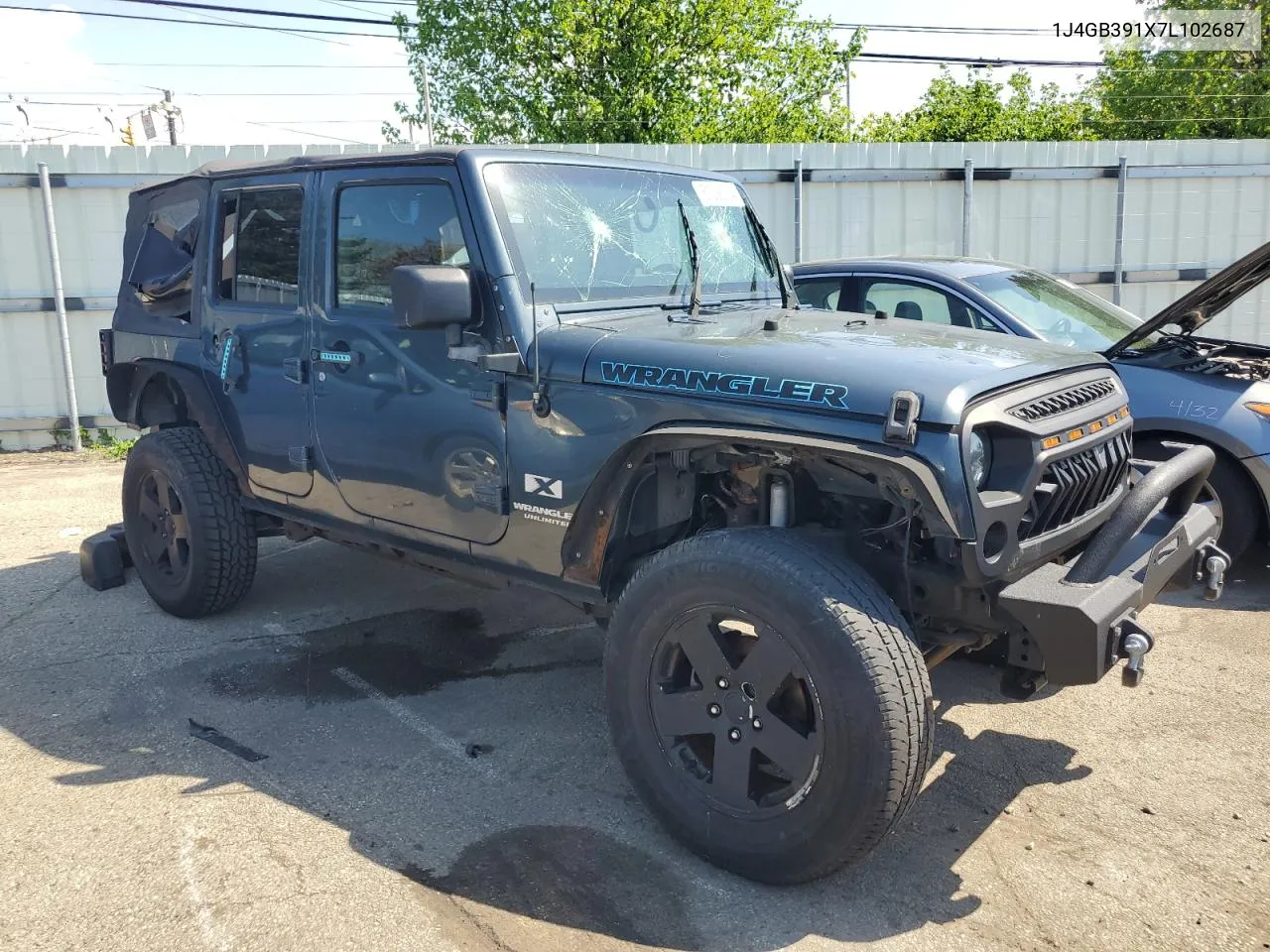 2007 Jeep Wrangler X VIN: 1J4GB391X7L102687 Lot: 51098024