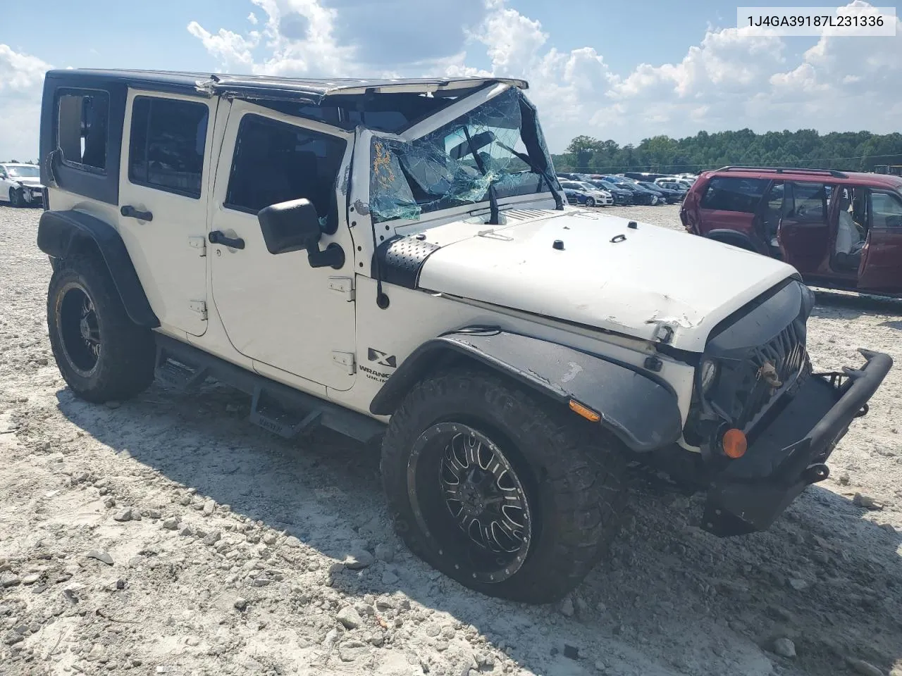 2007 Jeep Wrangler X VIN: 1J4GA39187L231336 Lot: 61492404