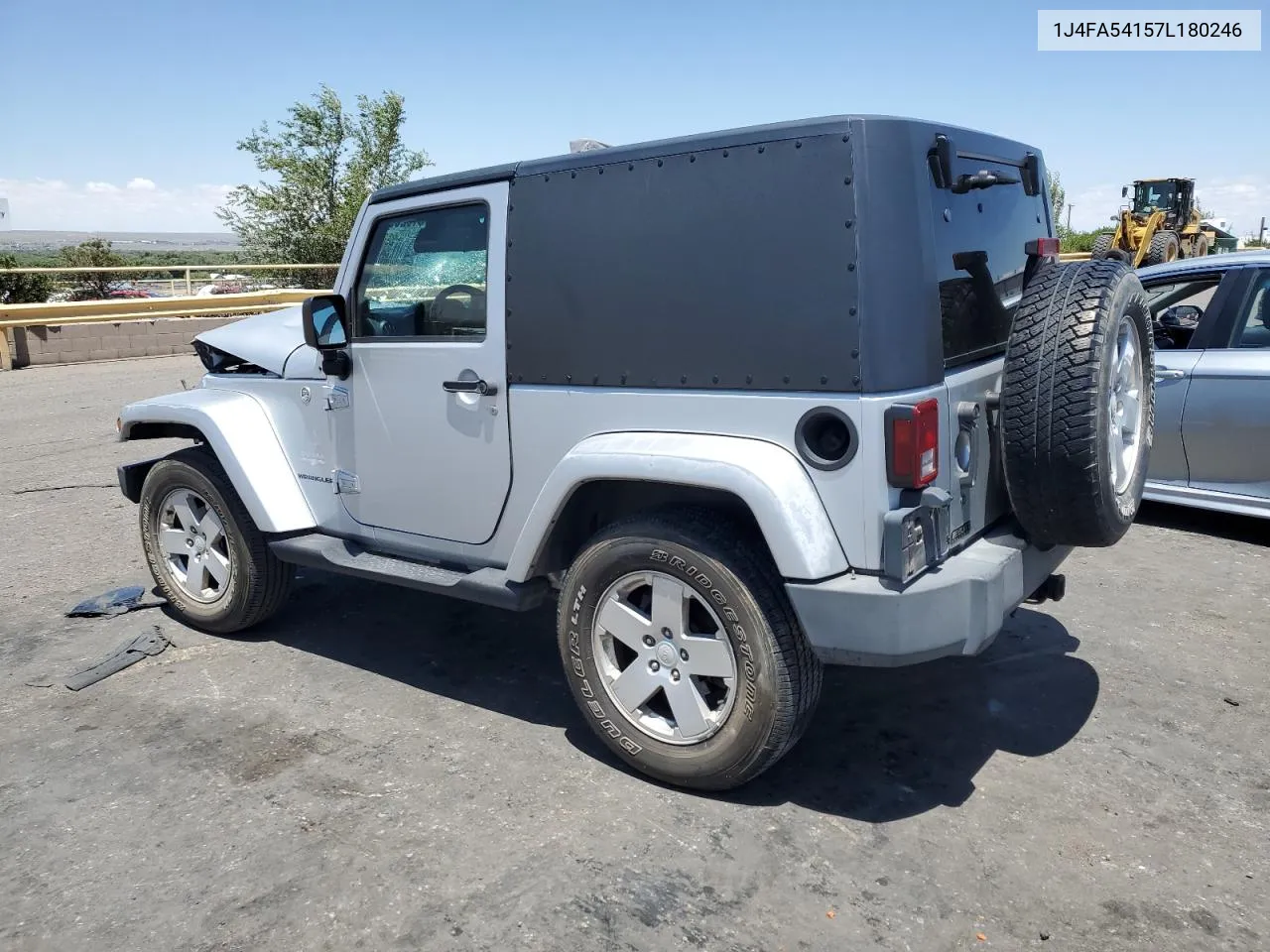 1J4FA54157L180246 2007 Jeep Wrangler Sahara