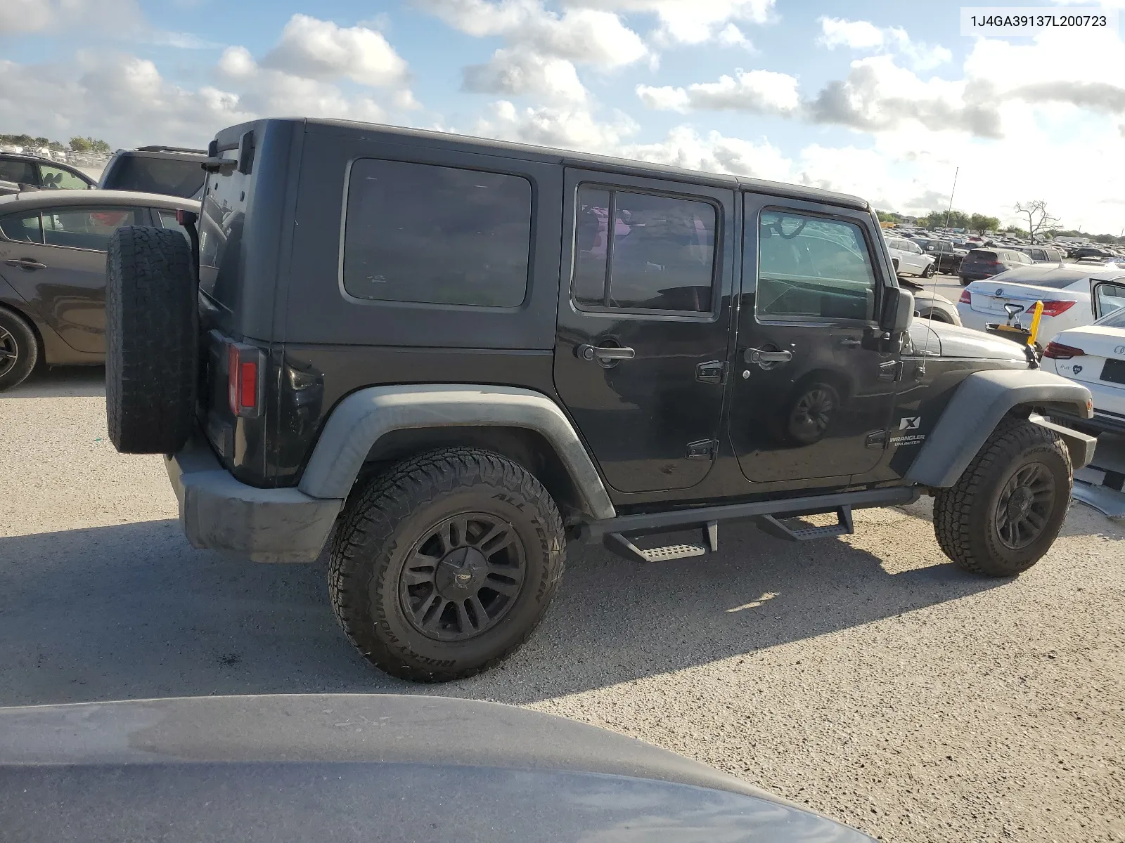 2007 Jeep Wrangler X VIN: 1J4GA39137L200723 Lot: 67540174