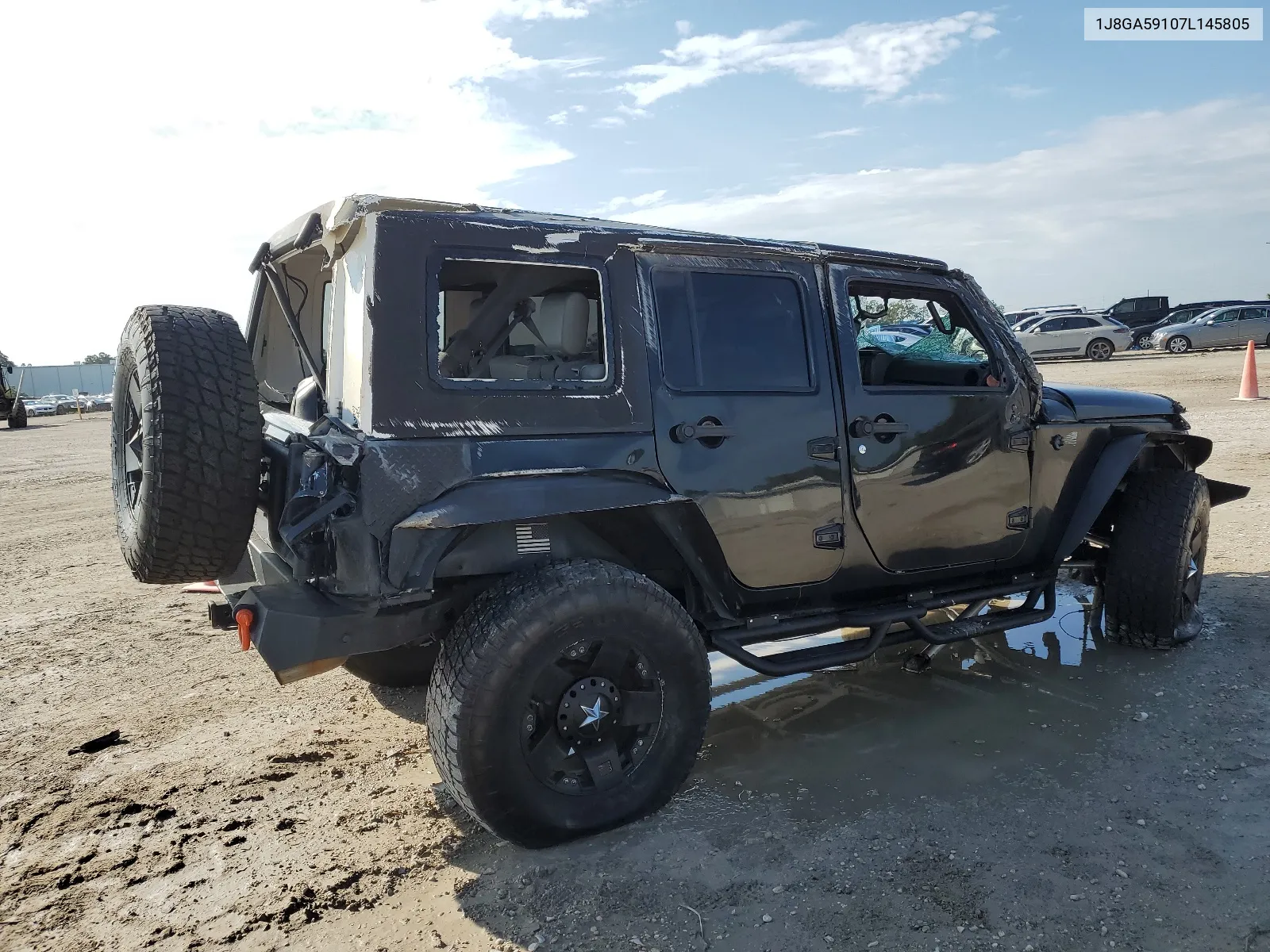 1J8GA59107L145805 2007 Jeep Wrangler Sahara