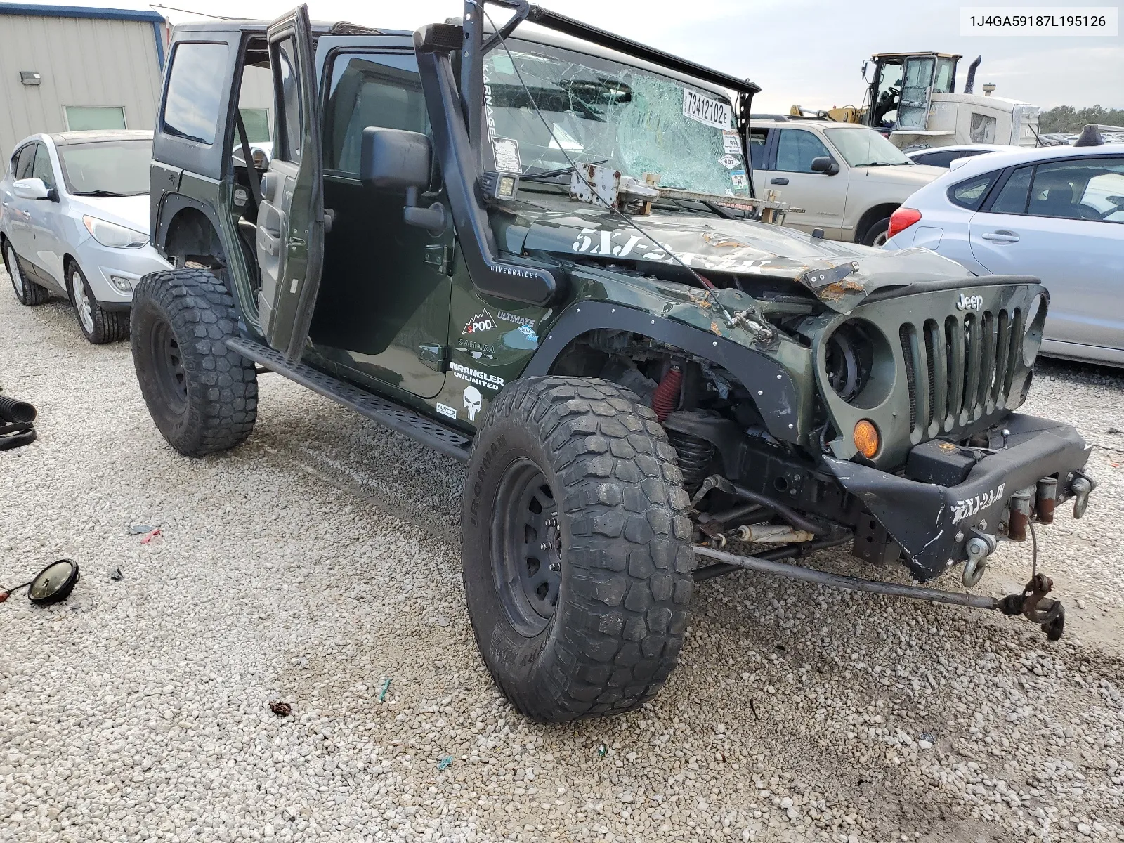 1J4GA59187L195126 2007 Jeep Wrangler Sahara