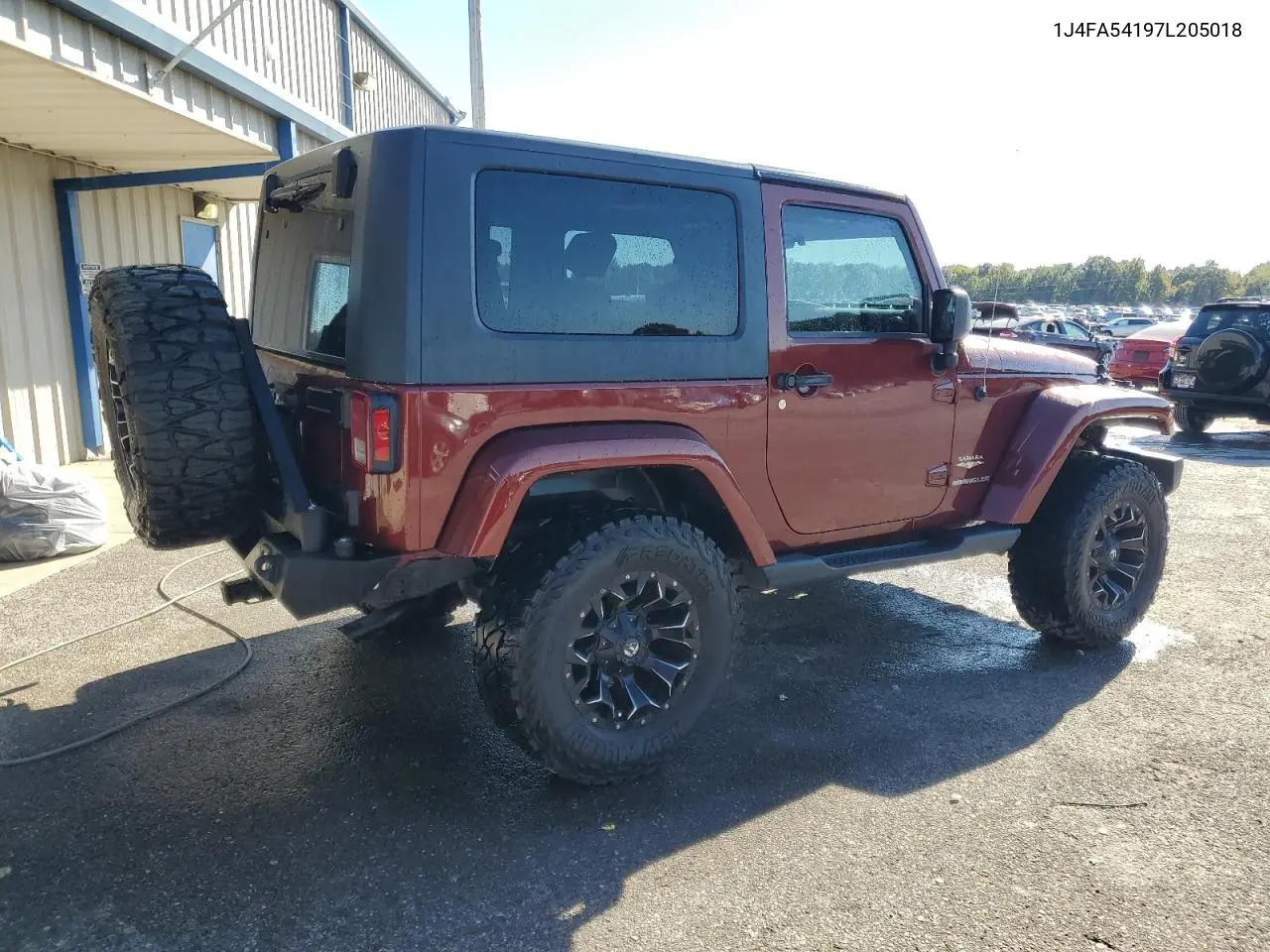 1J4FA54197L205018 2007 Jeep Wrangler Sahara