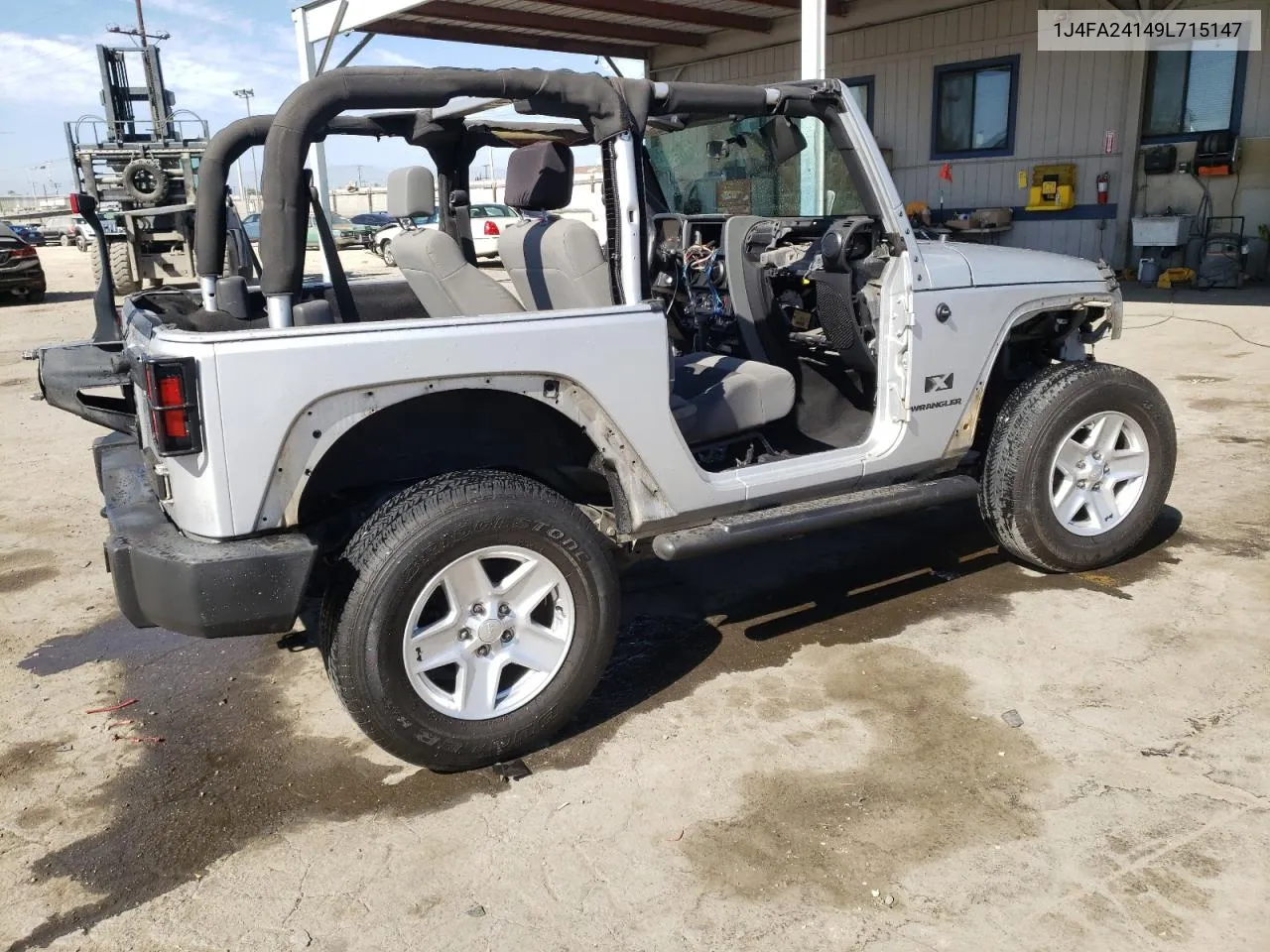 2009 Jeep Wrangler X VIN: 1J4FA24149L715147 Lot: 67719914