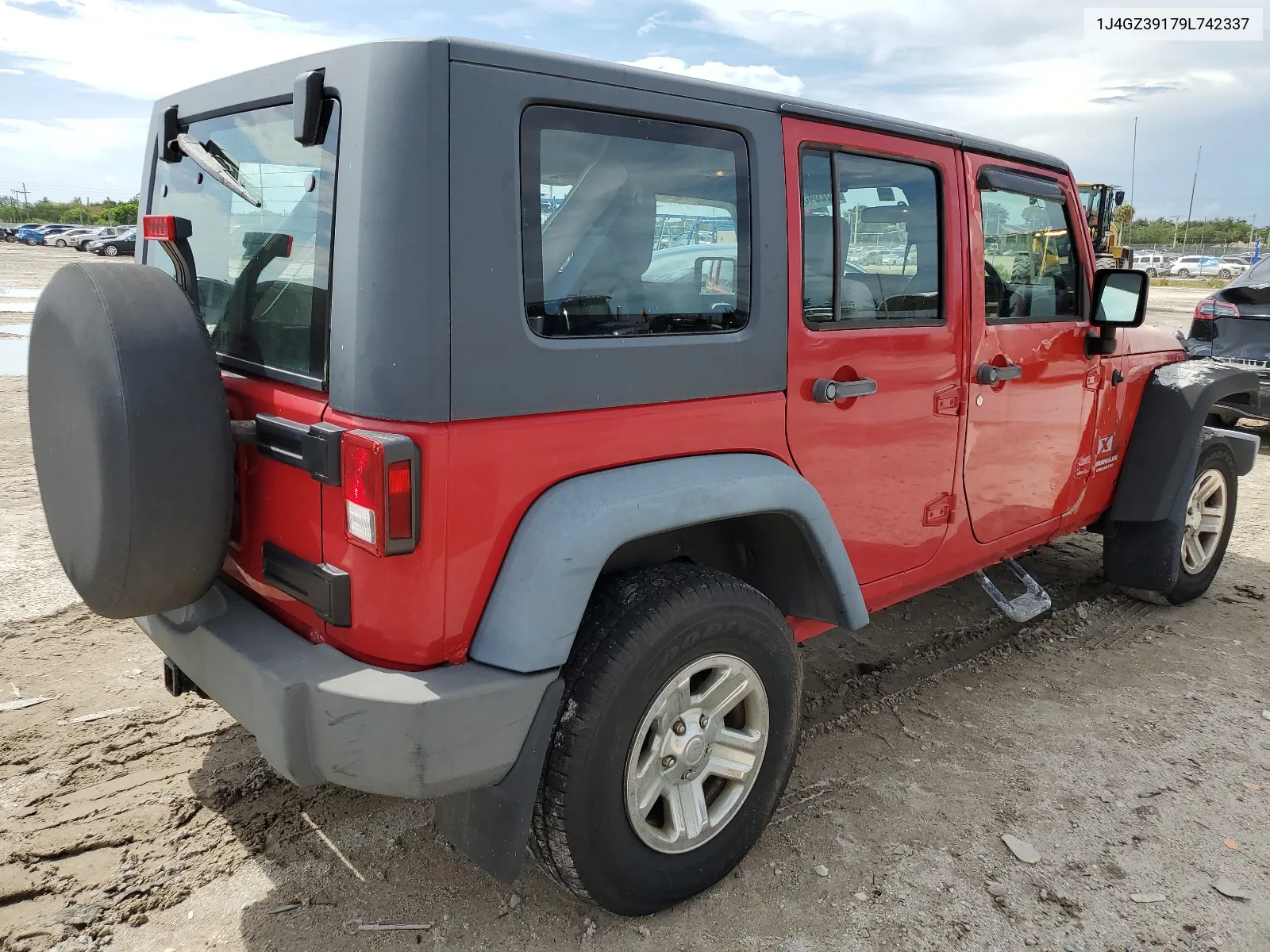 2009 Jeep Wrangler Unlimited X VIN: 1J4GZ39179L742337 Lot: 68264844