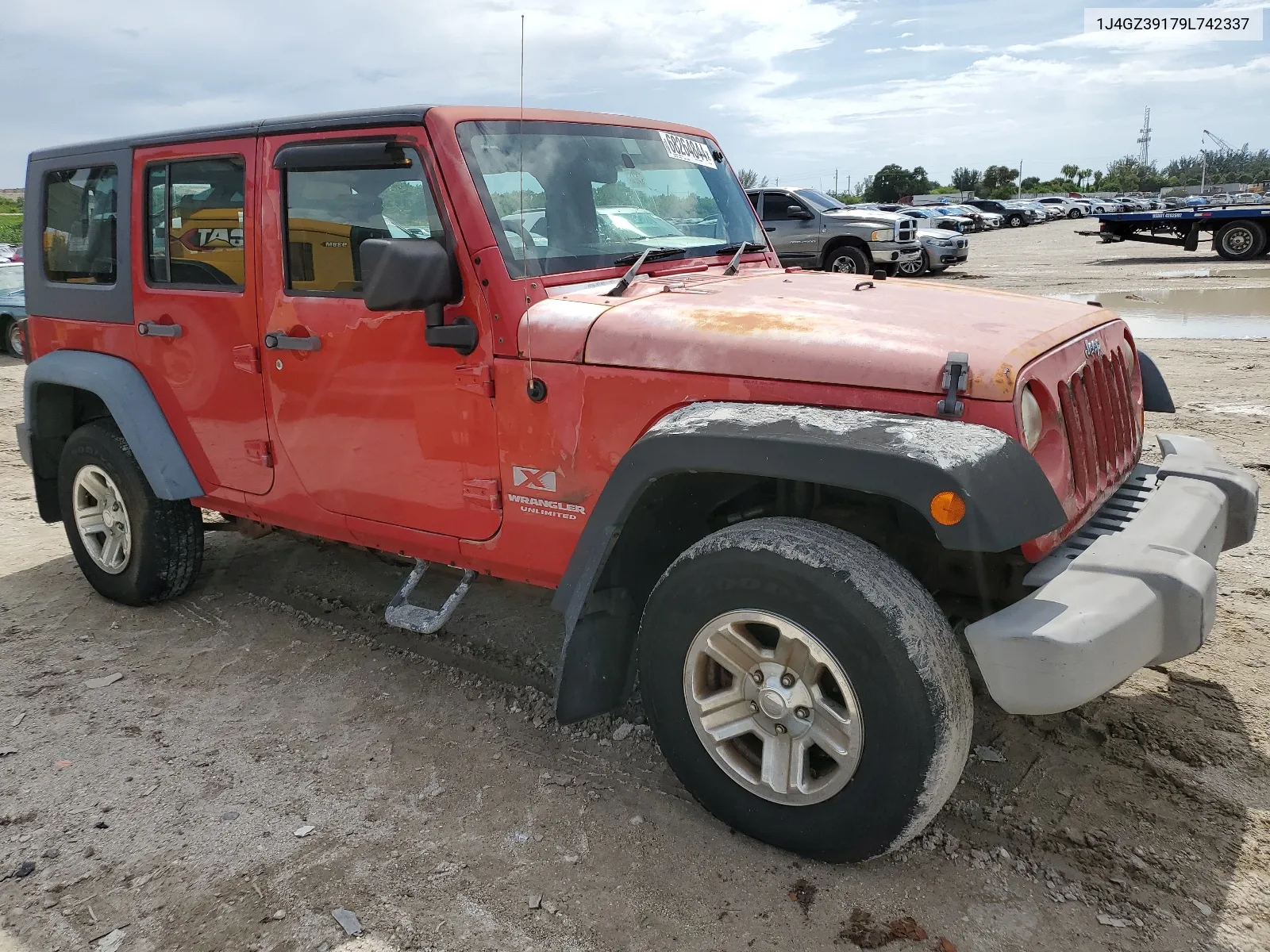 2009 Jeep Wrangler Unlimited X VIN: 1J4GZ39179L742337 Lot: 68264844