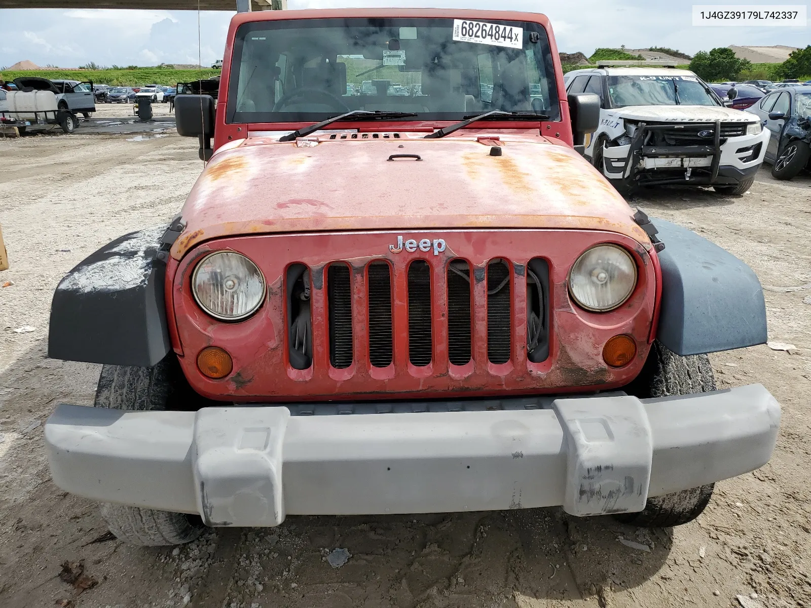 2009 Jeep Wrangler Unlimited X VIN: 1J4GZ39179L742337 Lot: 68264844