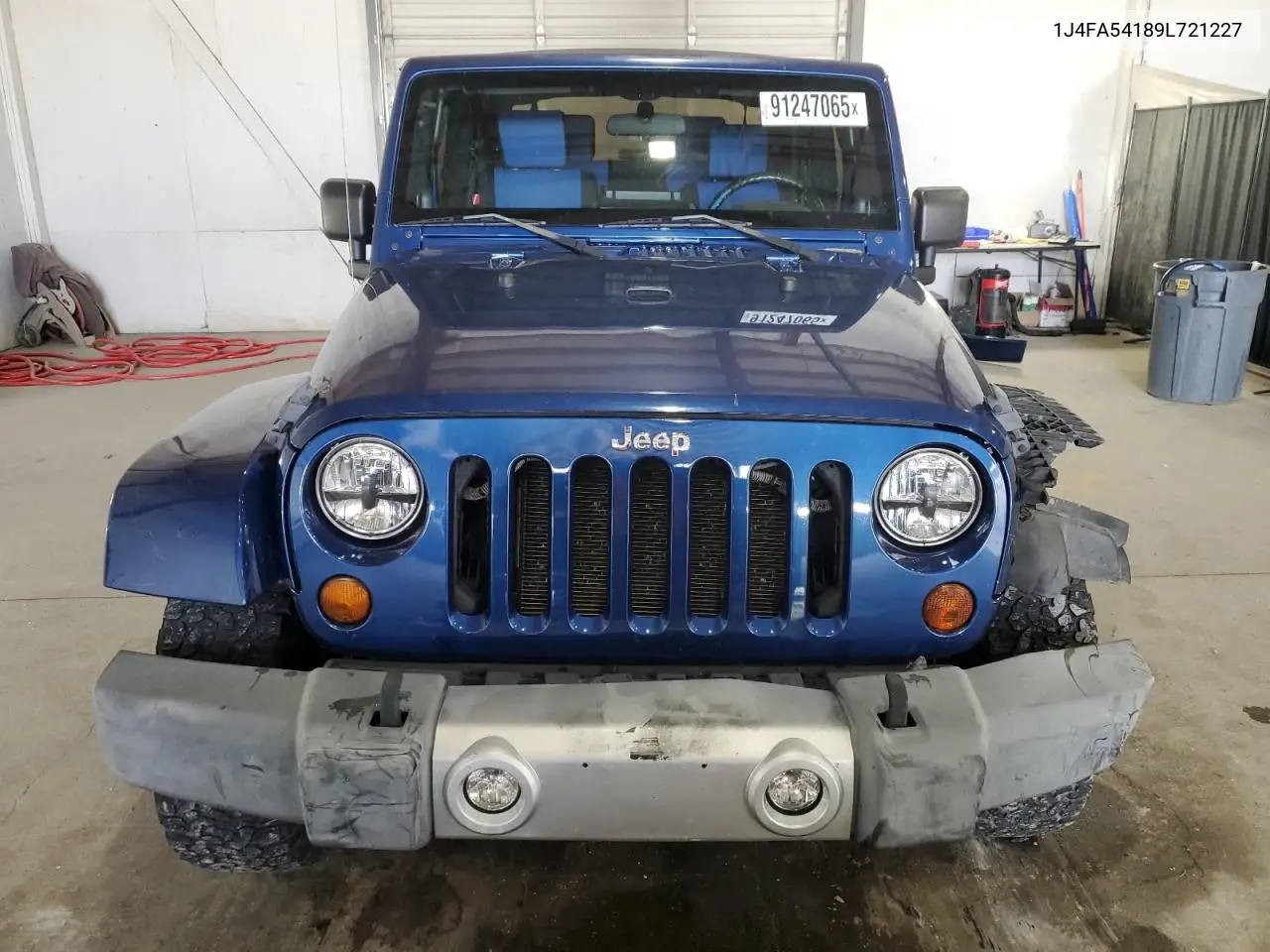 1J4FA54189L721227 2009 Jeep Wrangler Sahara