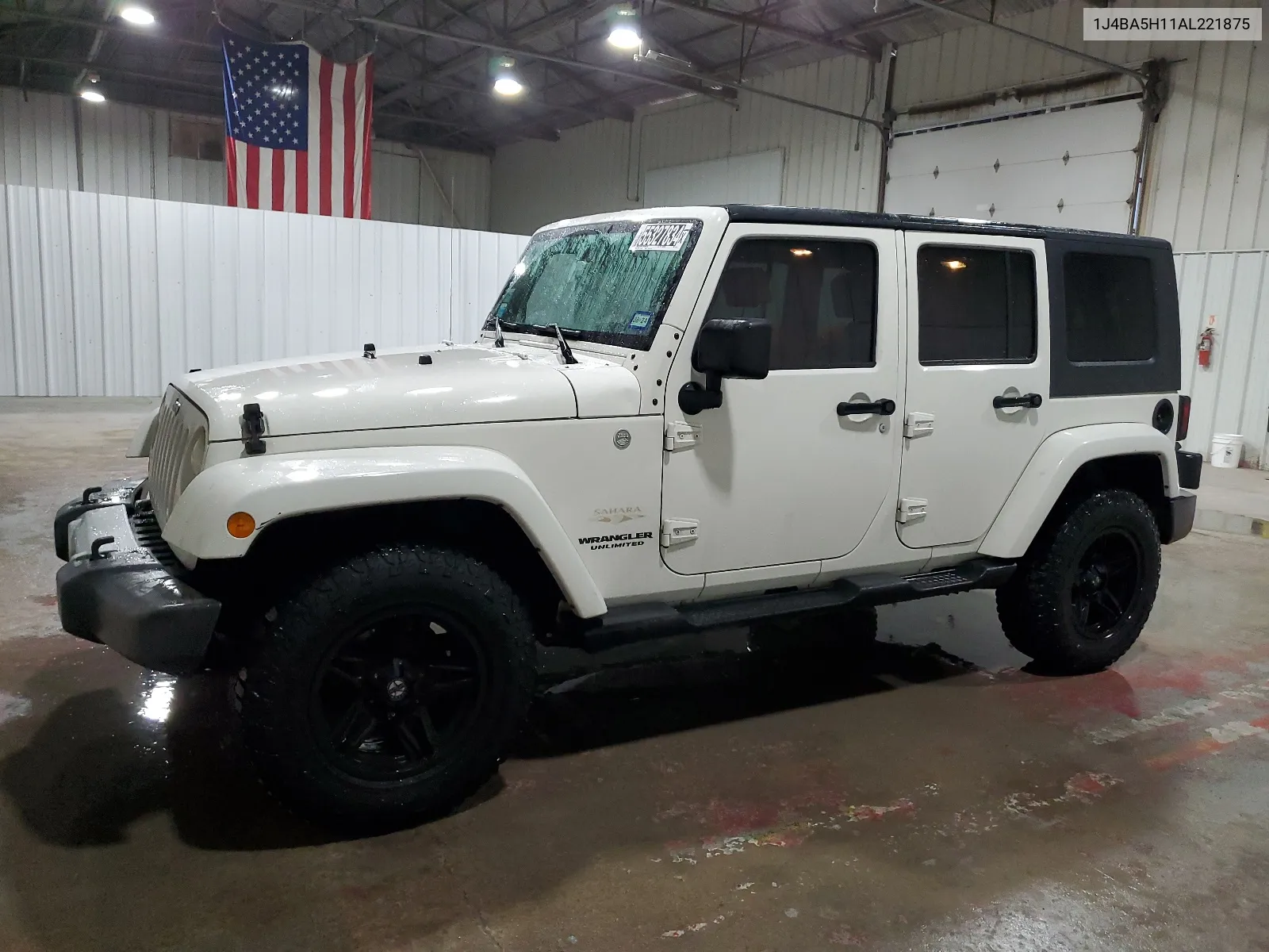 2010 Jeep Wrangler Unlimited Sahara VIN: 1J4BA5H11AL221875 Lot: 55327834