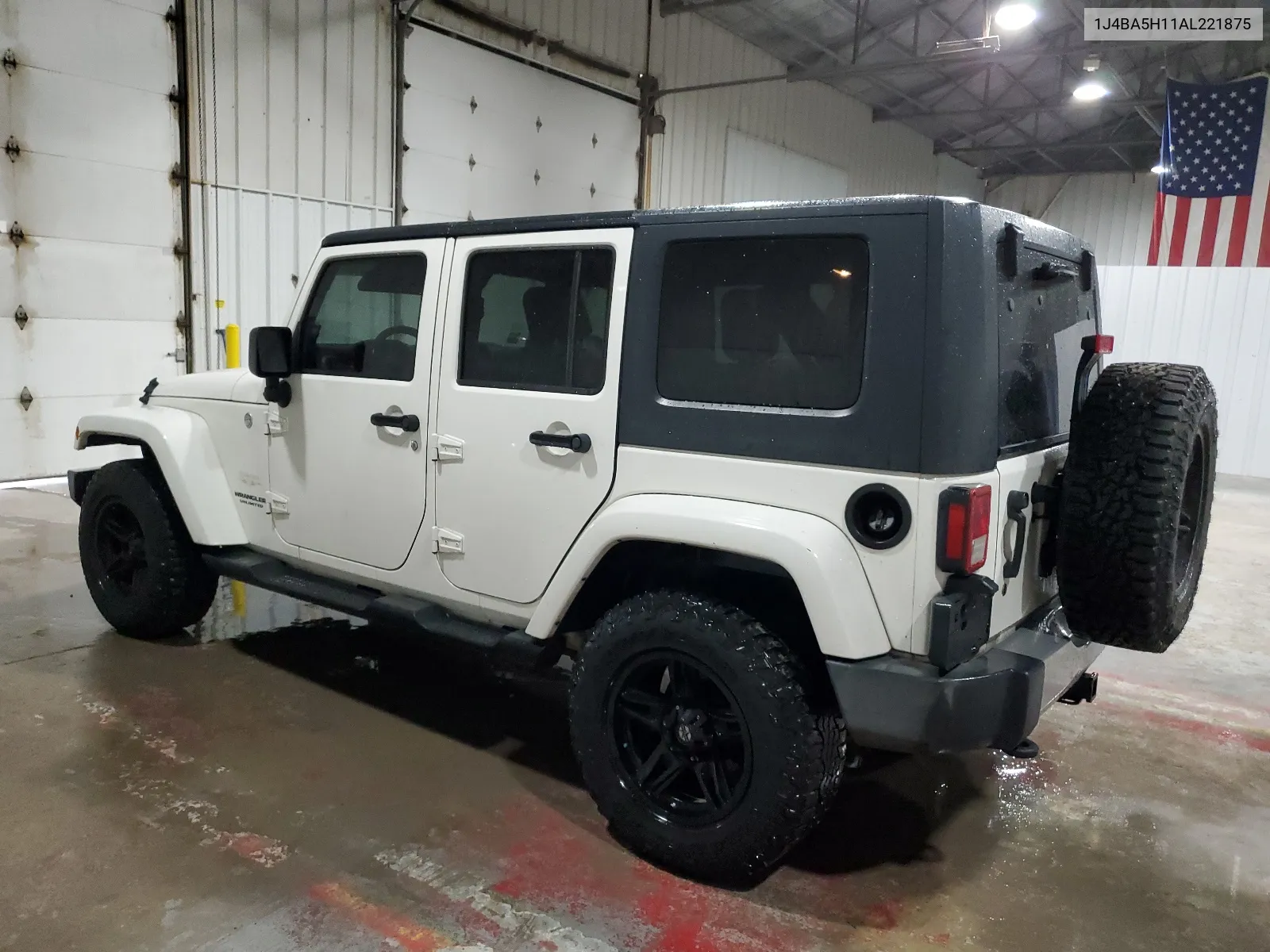 2010 Jeep Wrangler Unlimited Sahara VIN: 1J4BA5H11AL221875 Lot: 55327834