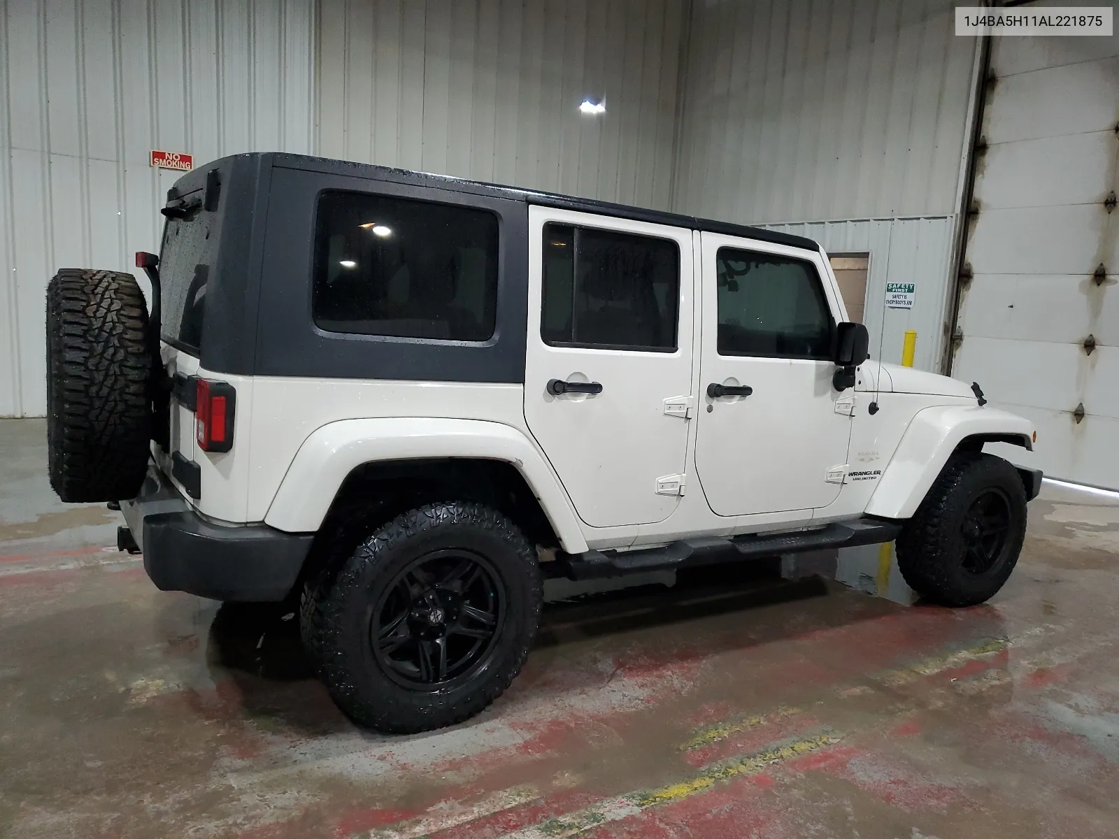 2010 Jeep Wrangler Unlimited Sahara VIN: 1J4BA5H11AL221875 Lot: 55327834