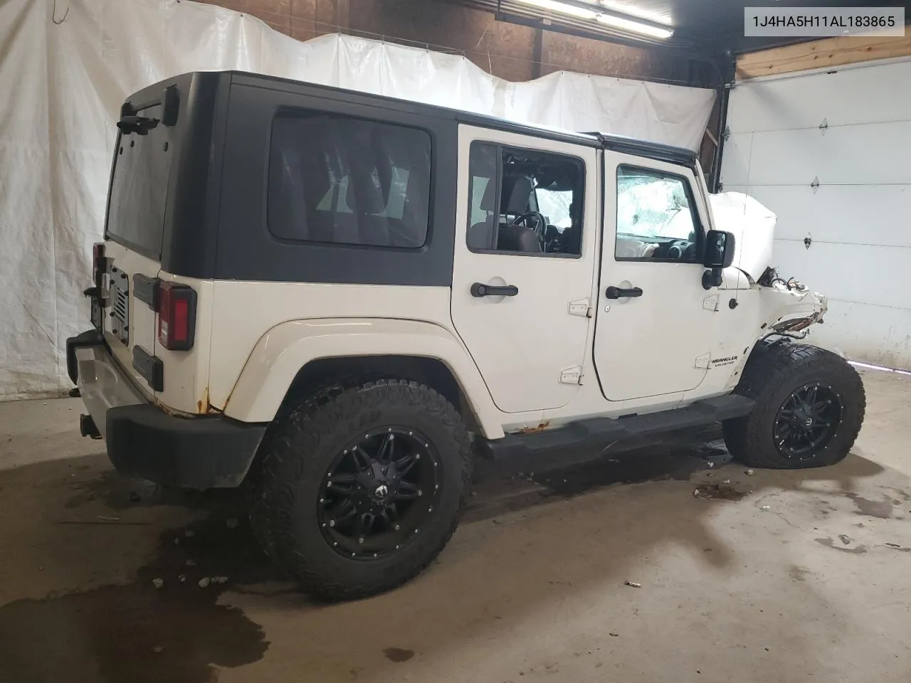 1J4HA5H11AL183865 2010 Jeep Wrangler Unlimited Sahara