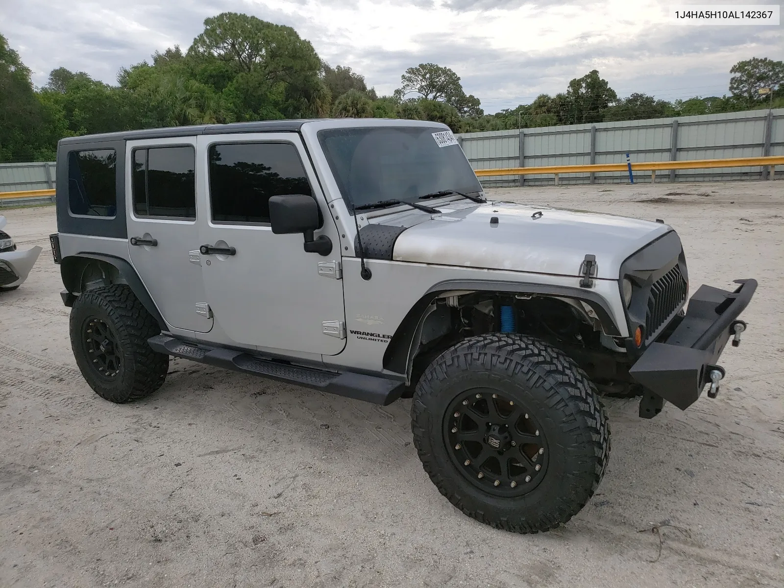 1J4HA5H10AL142367 2010 Jeep Wrangler Unlimited Sahara