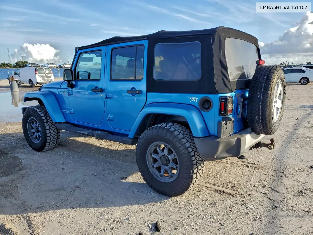 1J4BA5H15AL151152 2010 Jeep Wrangler Unlimited Sahara