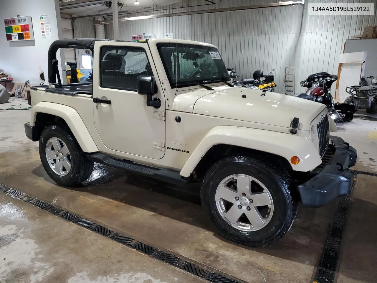 1J4AA5D19BL529122 2011 Jeep Wrangler Sahara