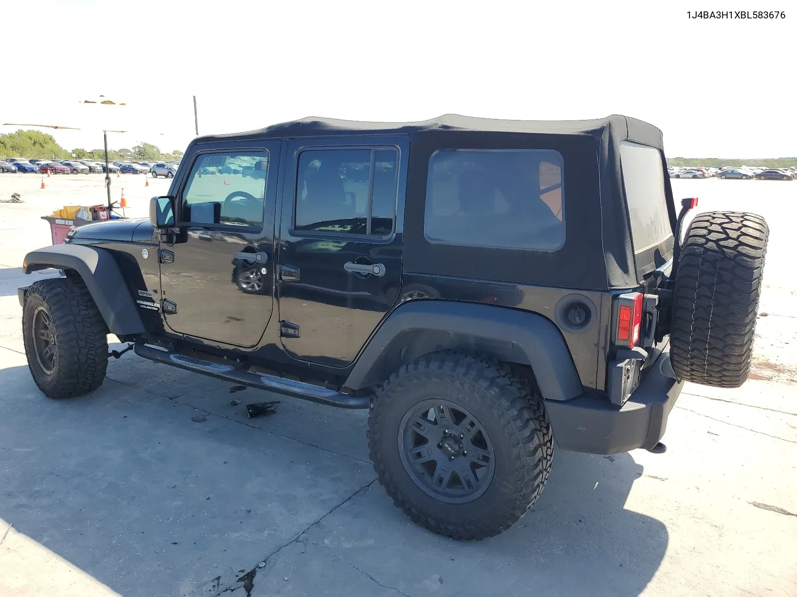 2011 Jeep Wrangler Unlimited Sport VIN: 1J4BA3H1XBL583676 Lot: 66951104