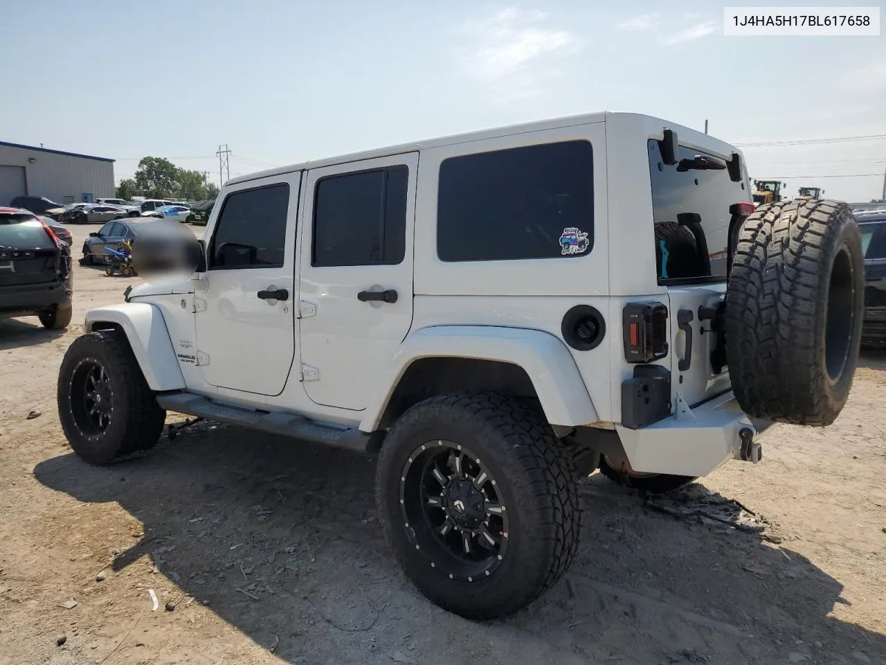 1J4HA5H17BL617658 2011 Jeep Wrangler Unlimited Sahara