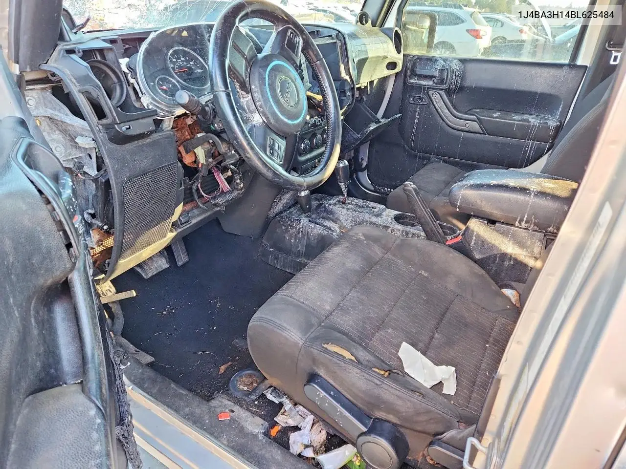 1J4BA3H14BL625484 2011 Jeep Wrangler Unlimited Sport