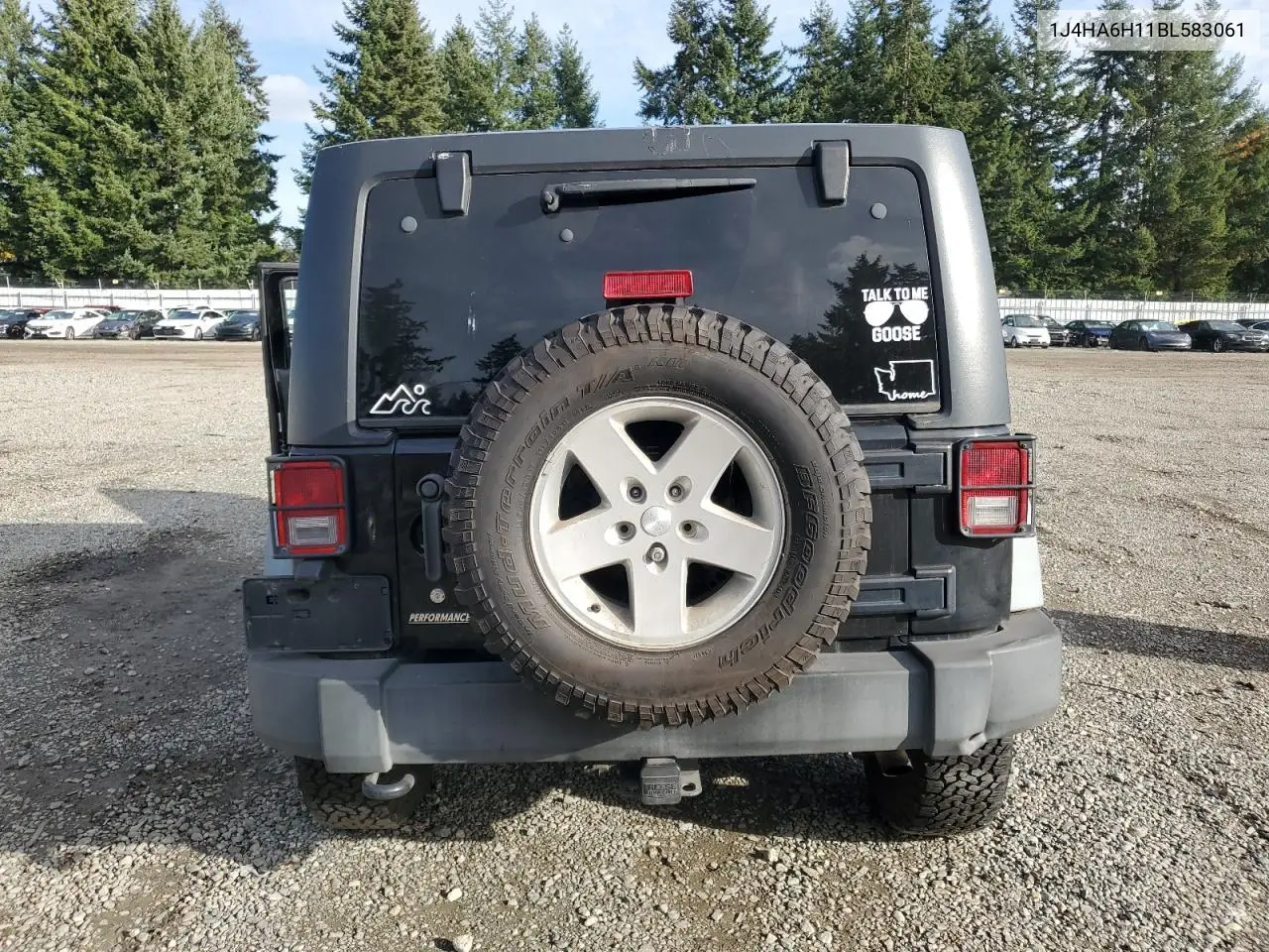 1J4HA6H11BL583061 2011 Jeep Wrangler Unlimited Rubicon