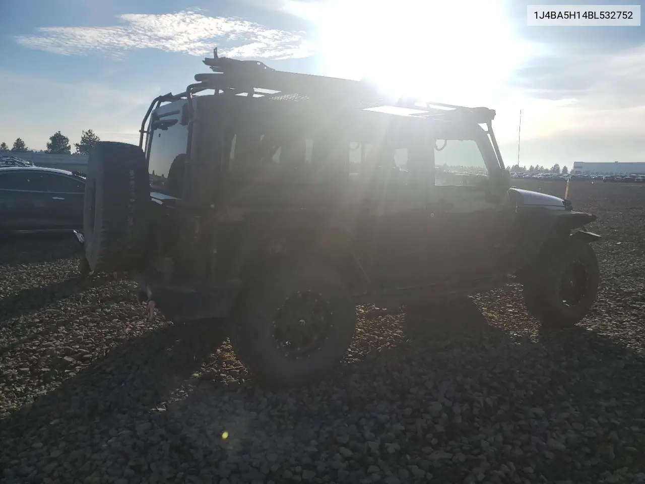 1J4BA5H14BL532752 2011 Jeep Wrangler Unlimited Sahara
