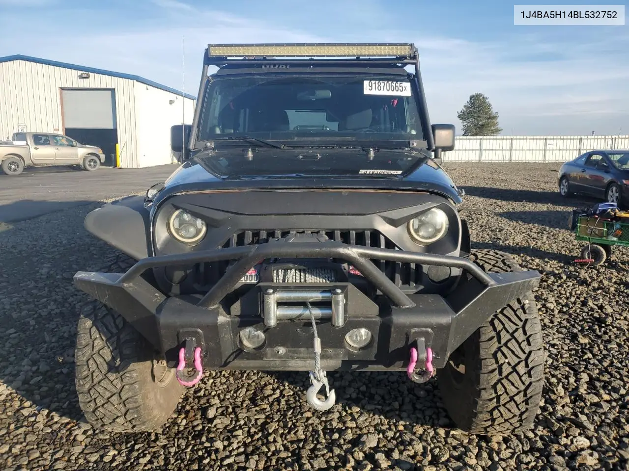 1J4BA5H14BL532752 2011 Jeep Wrangler Unlimited Sahara