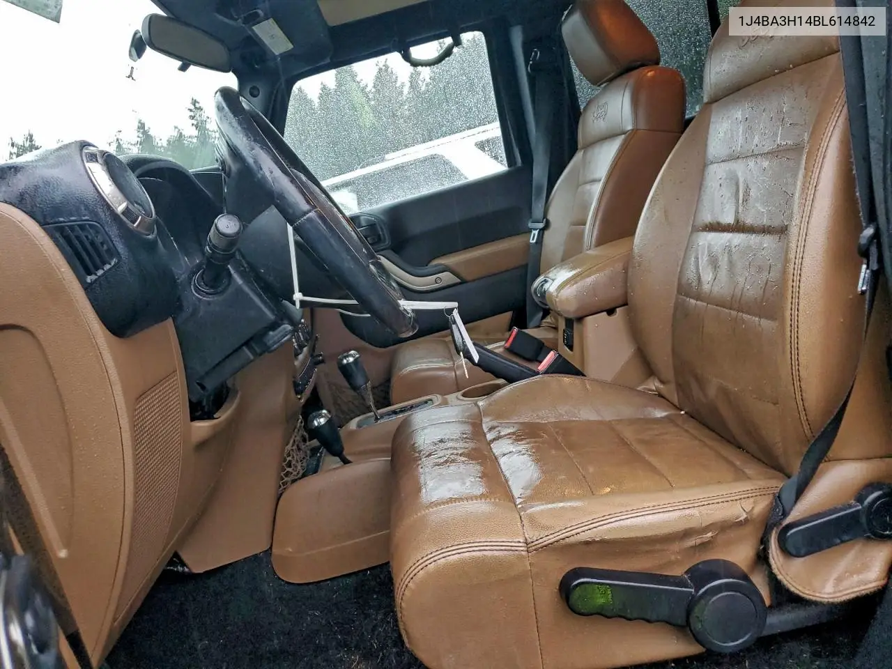 1J4BA3H14BL614842 2011 Jeep Wrangler Unlimited Sport
