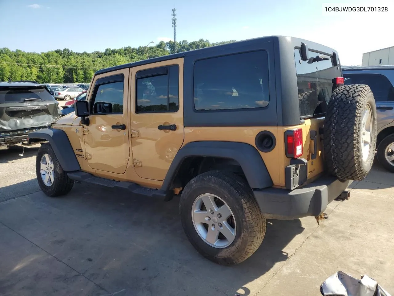 2013 Jeep Wrangler Unlimited Sport VIN: 1C4BJWDG3DL701328 Lot: 56816304