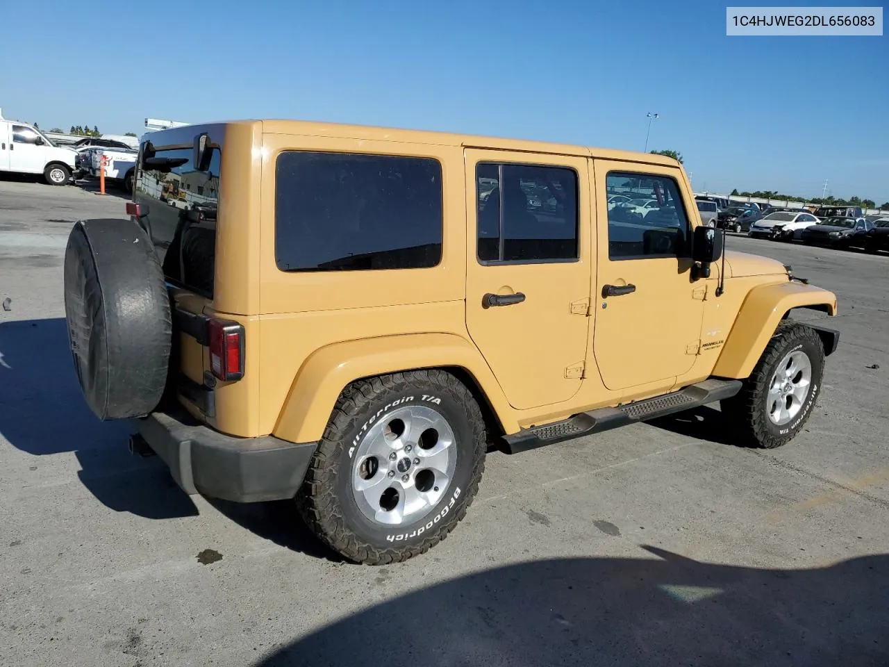 1C4HJWEG2DL656083 2013 Jeep Wrangler Unlimited Sahara