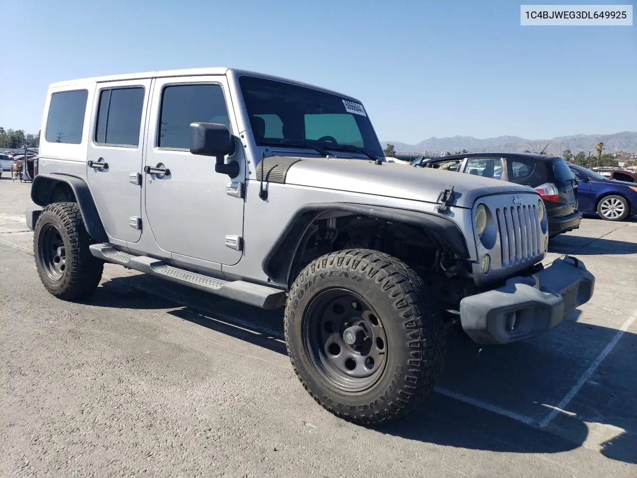 1C4BJWEG3DL649925 2013 Jeep Wrangler Unlimited Sahara