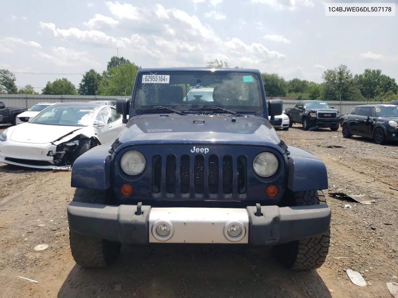 1C4BJWEG6DL507178 2013 Jeep Wrangler Unlimited Sahara