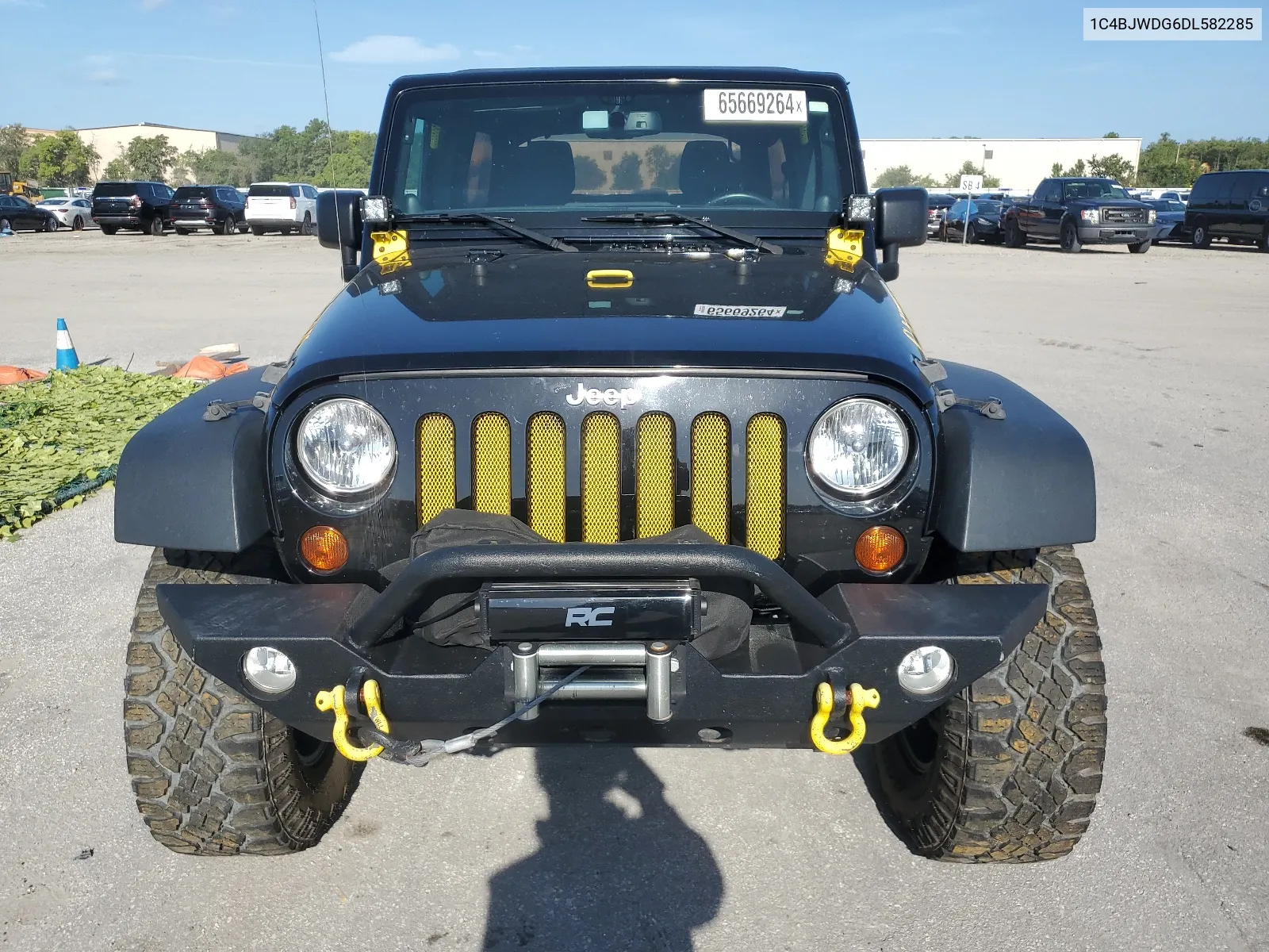 1C4BJWDG6DL582285 2013 Jeep Wrangler Unlimited Sport